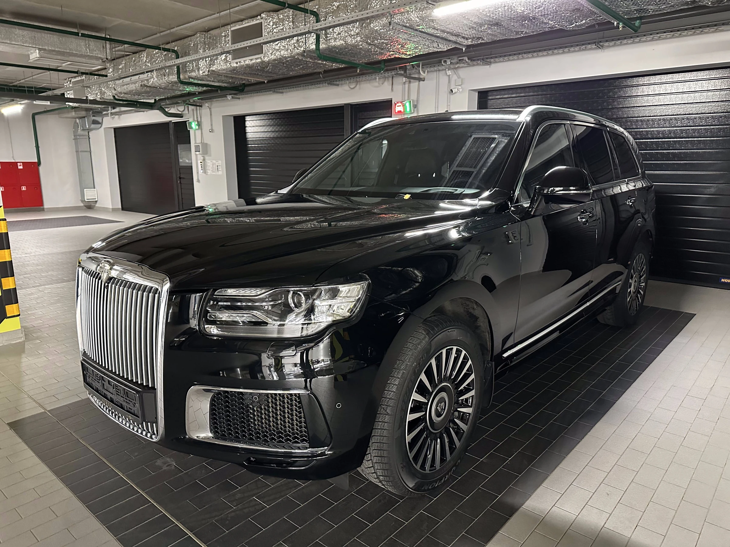 Внешний вид автомобиля — AURUS Komendant