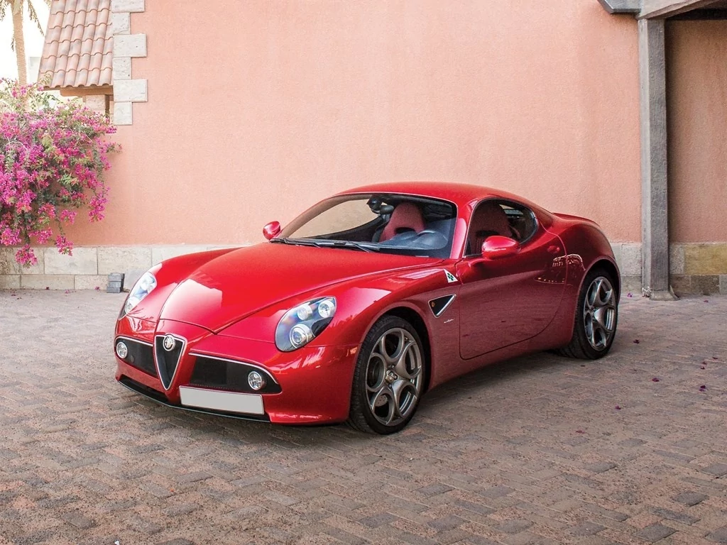 Внешний вид автомобиля — ALFA ROMEO 8C