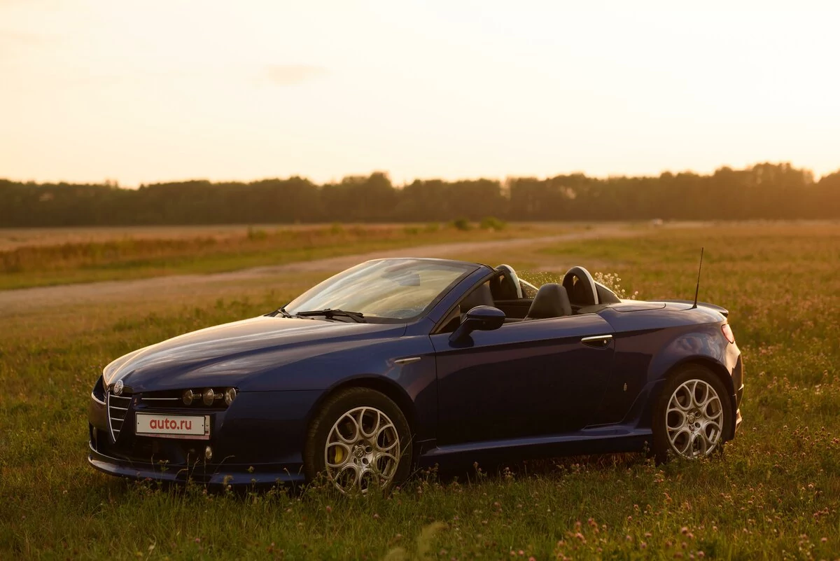Внешний вид автомобиля — ALFA ROMEO SPIDER