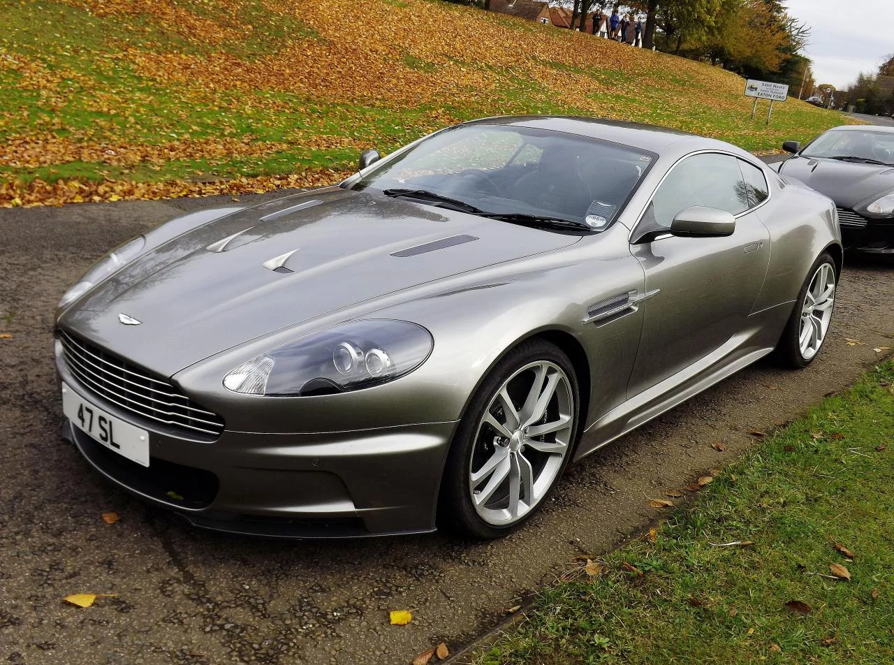 Внешний вид автомобиля — ASTON MARTIN DBS