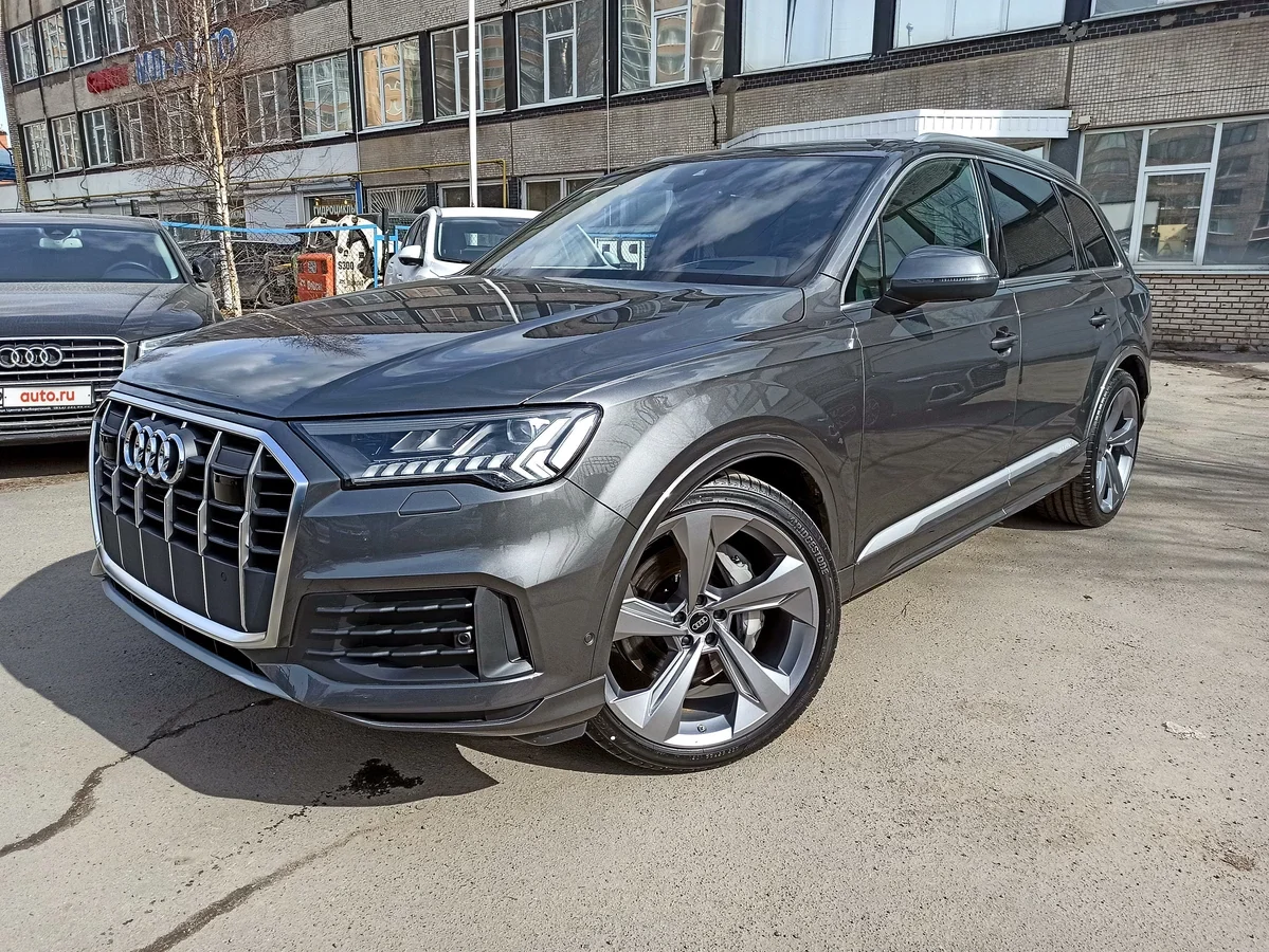 Внешний вид автомобиля — AUDI Q7