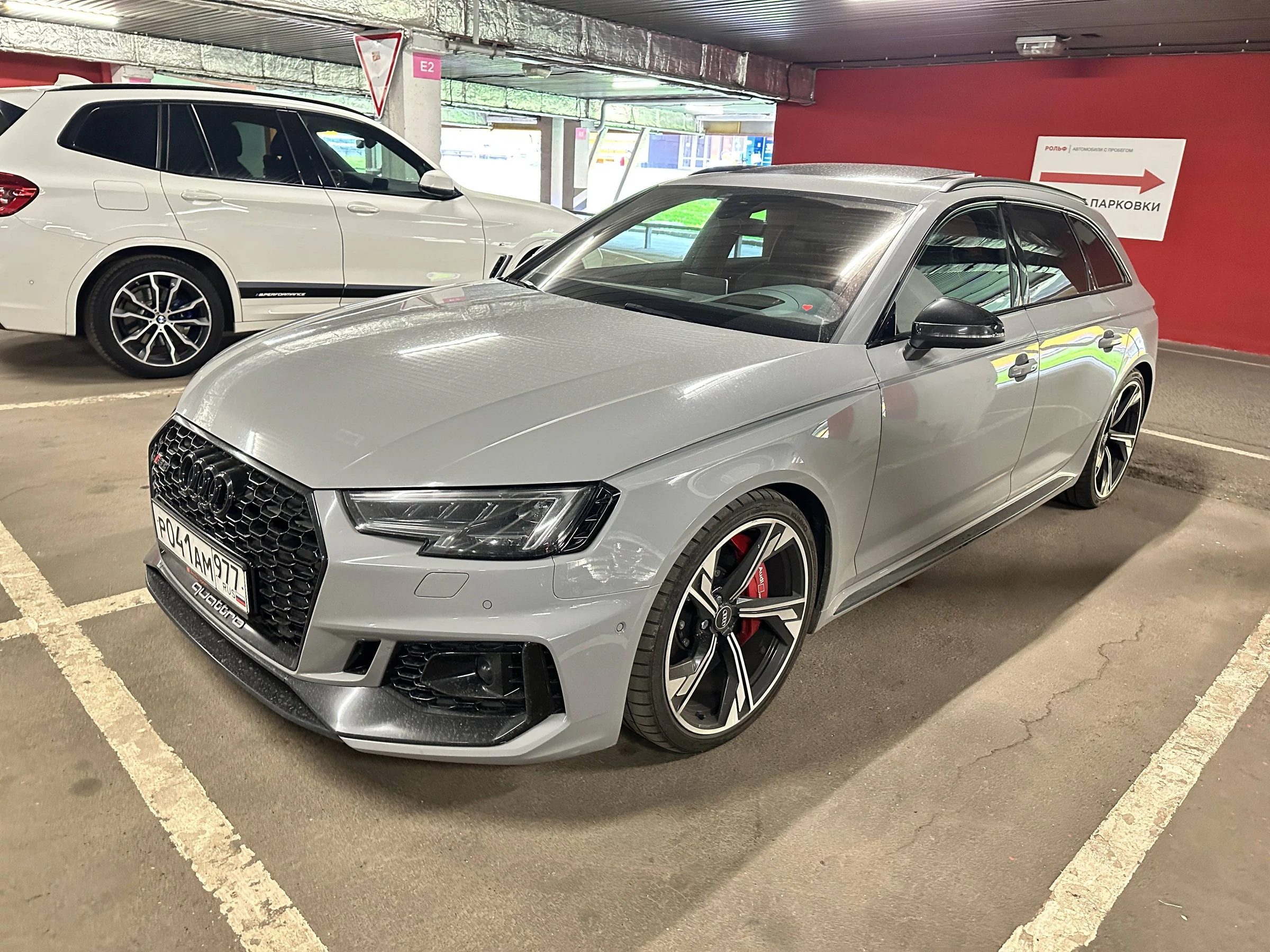 Внешний вид автомобиля — AUDI RS4