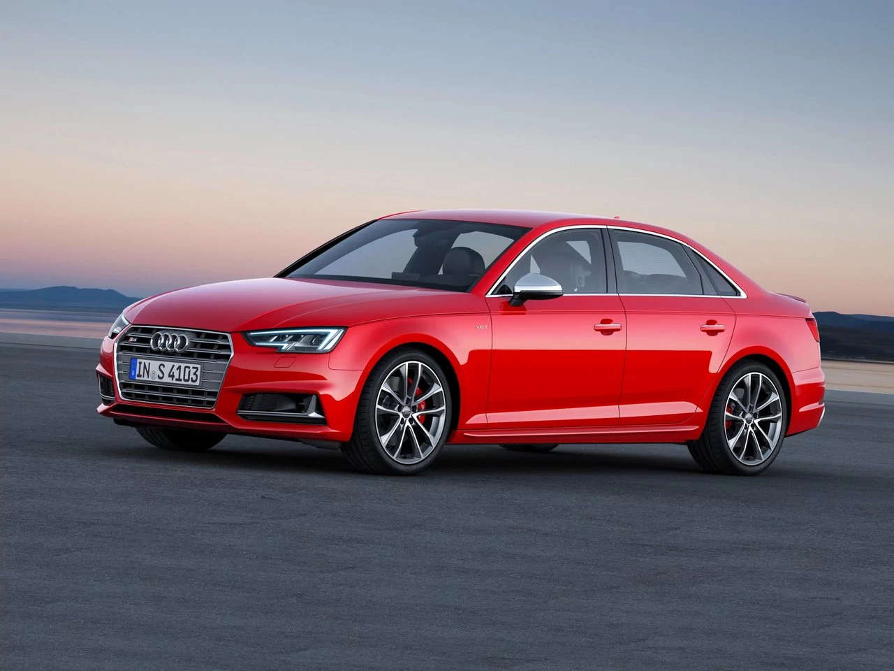 Внешний вид автомобиля — AUDI S4