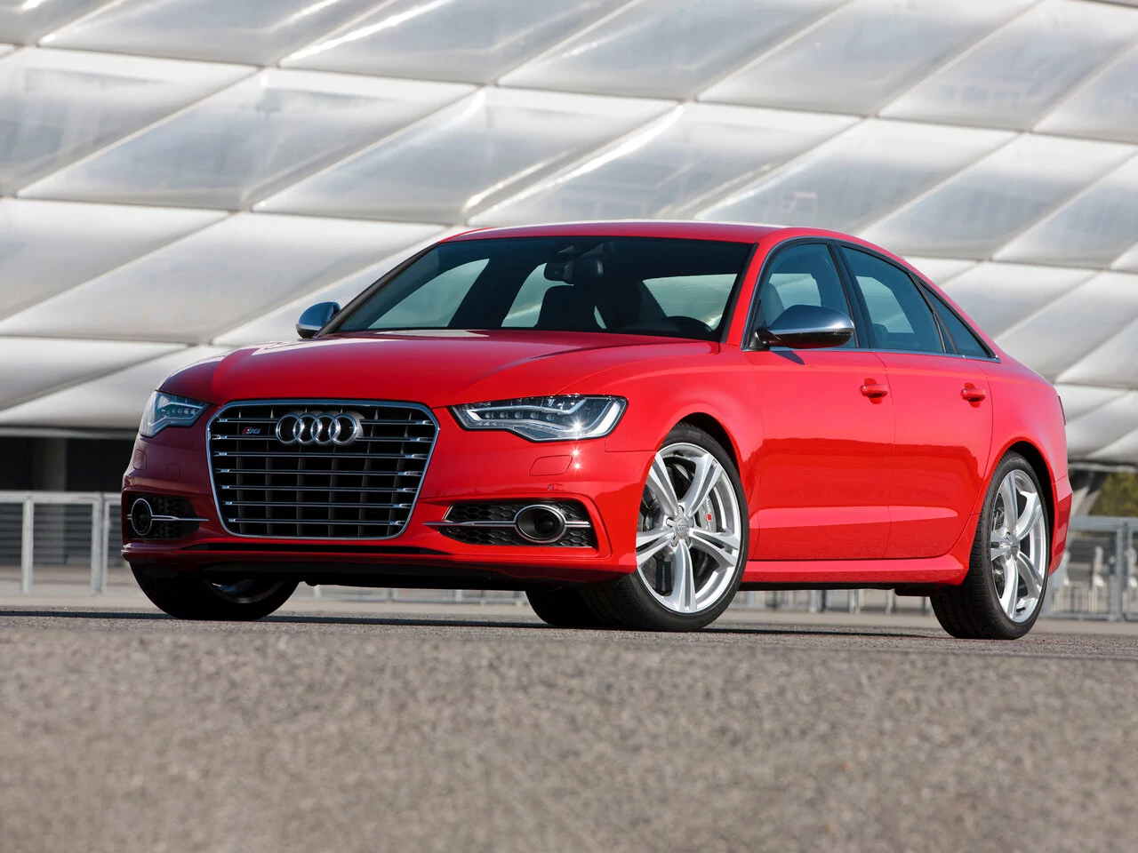 Внешний вид автомобиля — AUDI S6