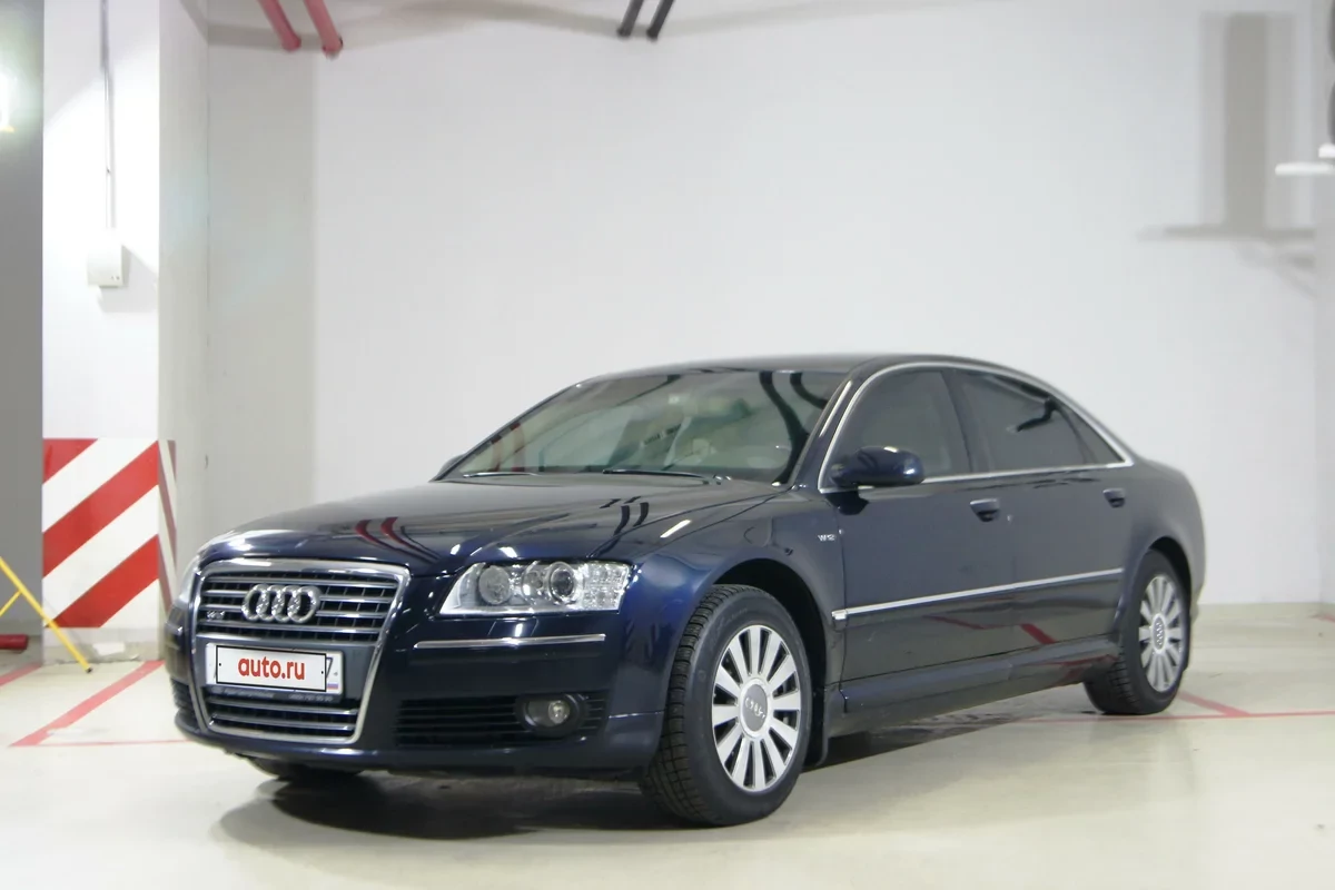Внешний вид автомобиля — AUDI S8