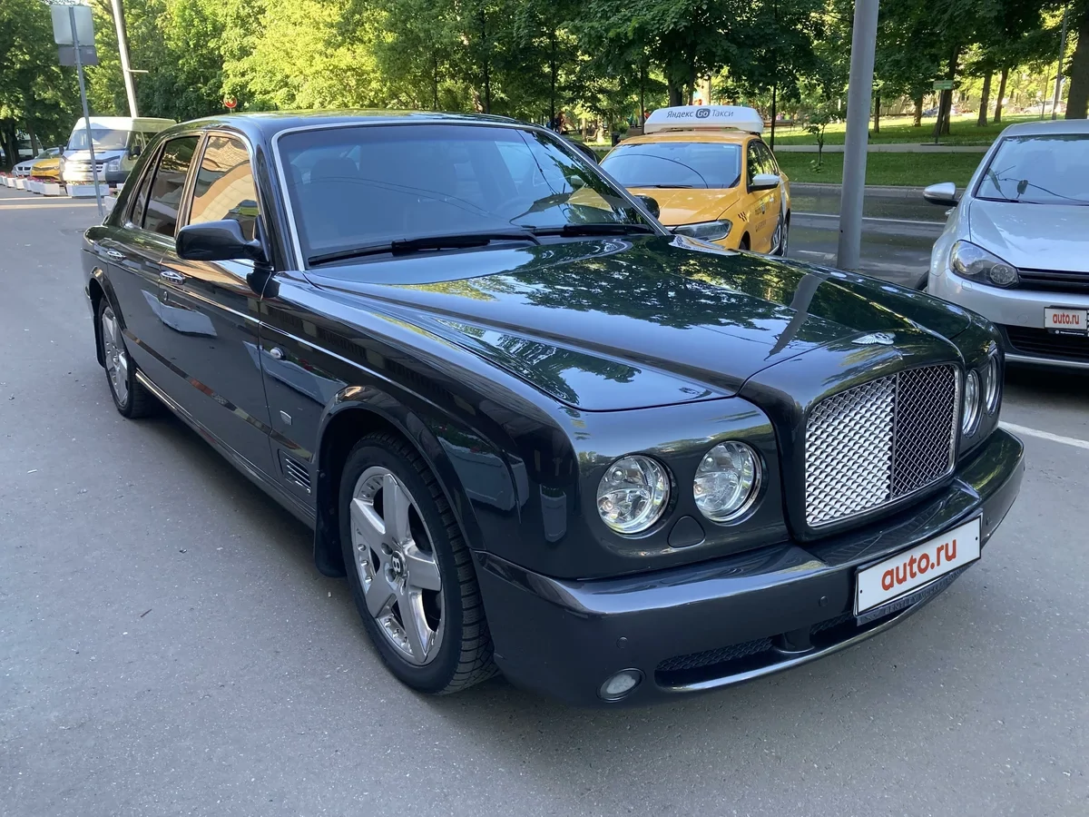 Внешний вид автомобиля — BENTLEY ARNAGE