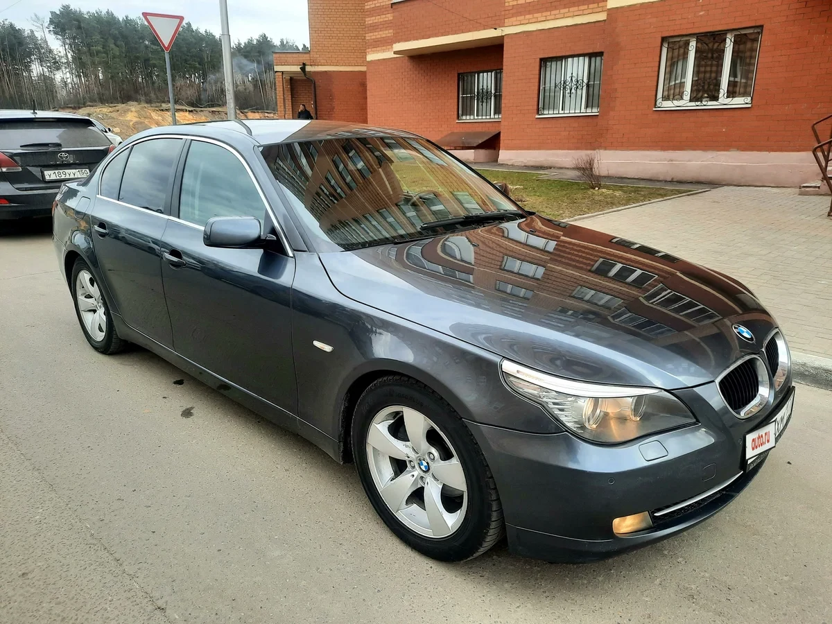 Внешний вид автомобиля — BMW 5 SERIES
