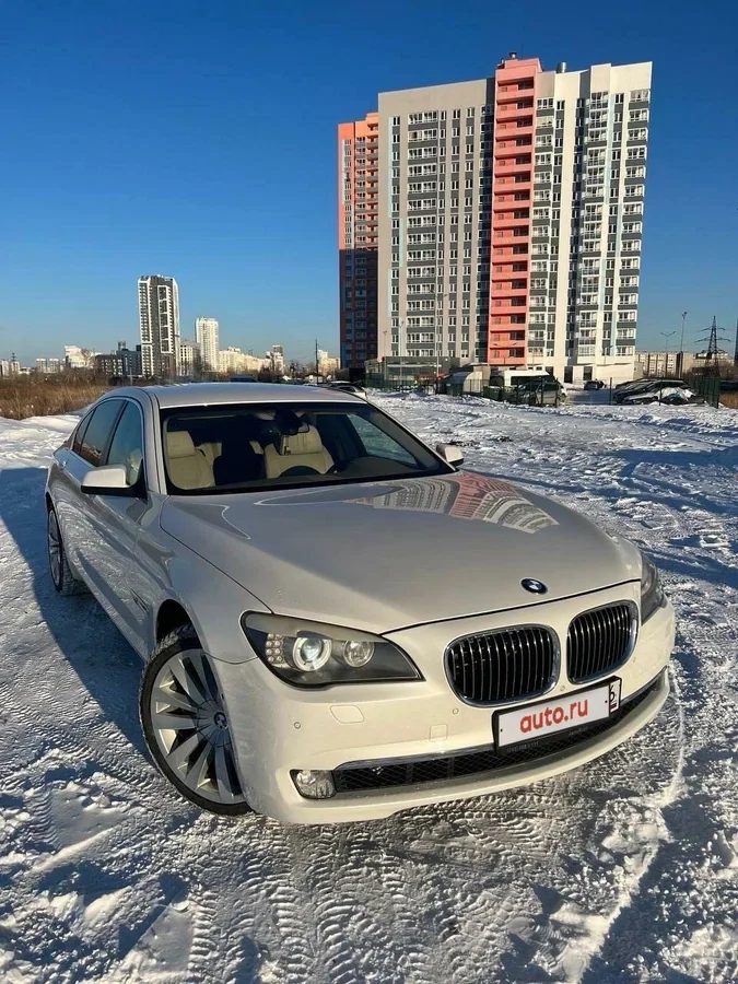 Внешний вид автомобиля — BMW 7 SERIES