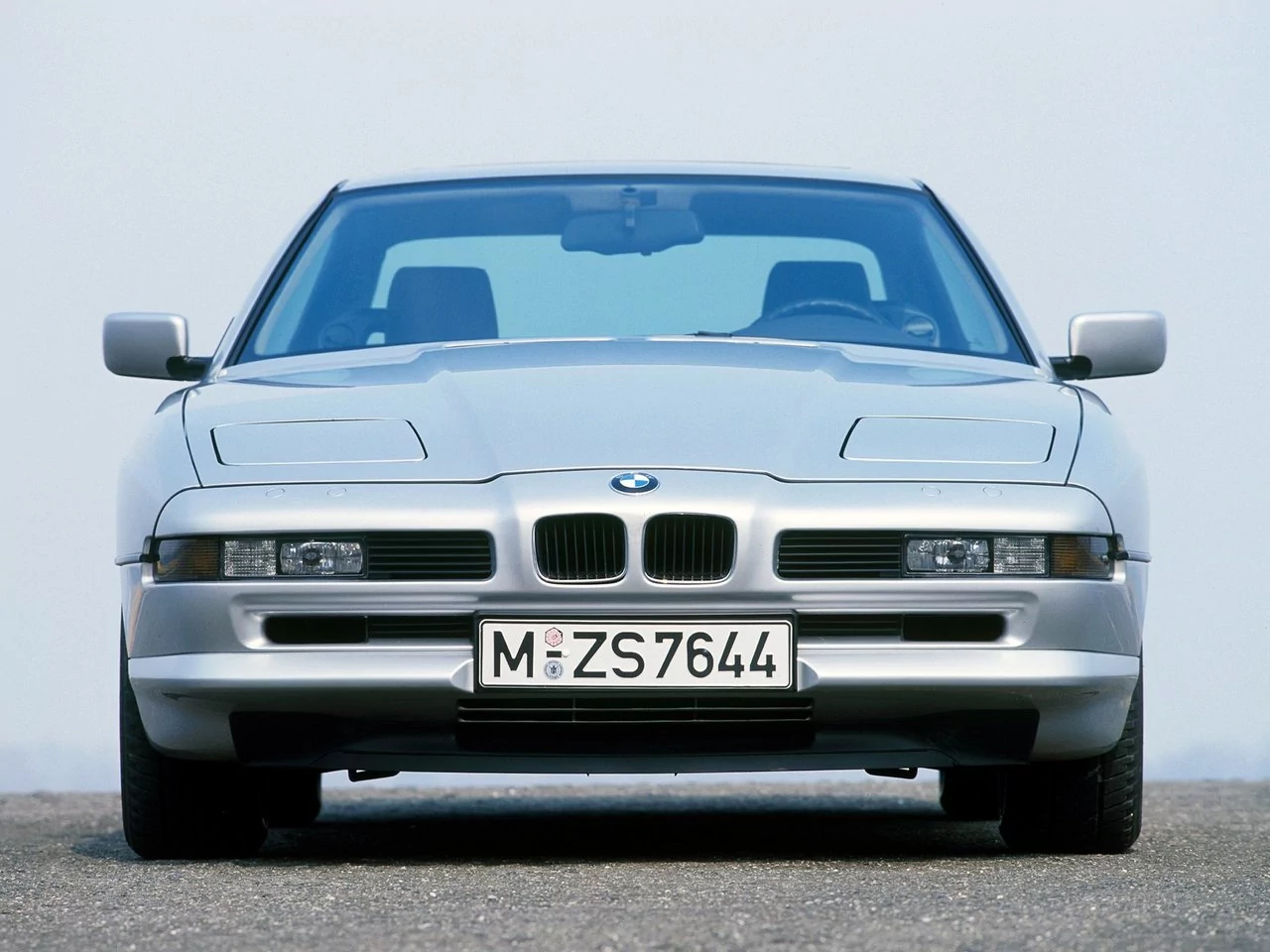 Внешний вид автомобиля — BMW 8 SERIES