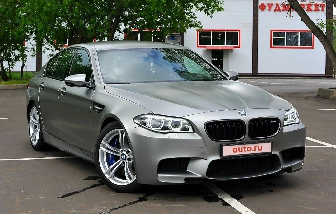 Внешний вид автомобиля — BMW M5