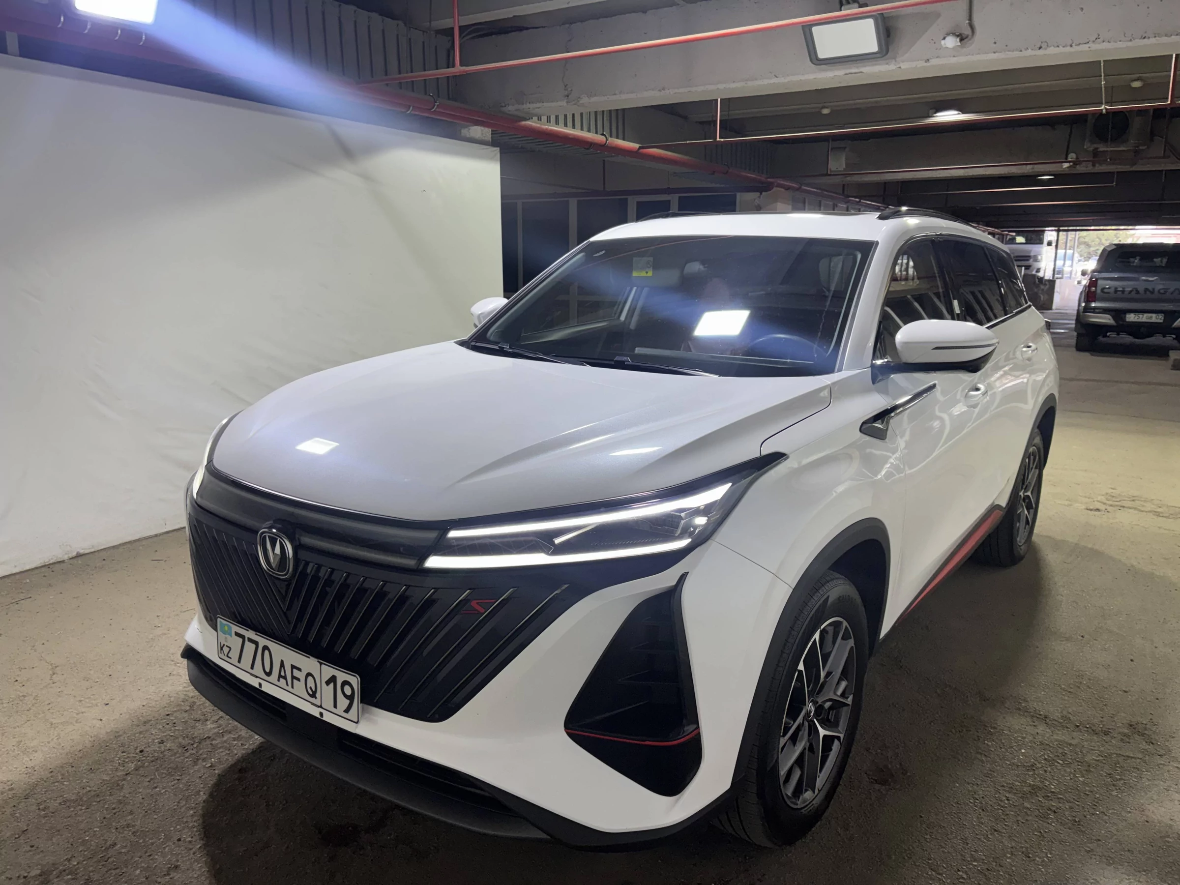 Внешний вид автомобиля — CHANGAN CS75 PLUS