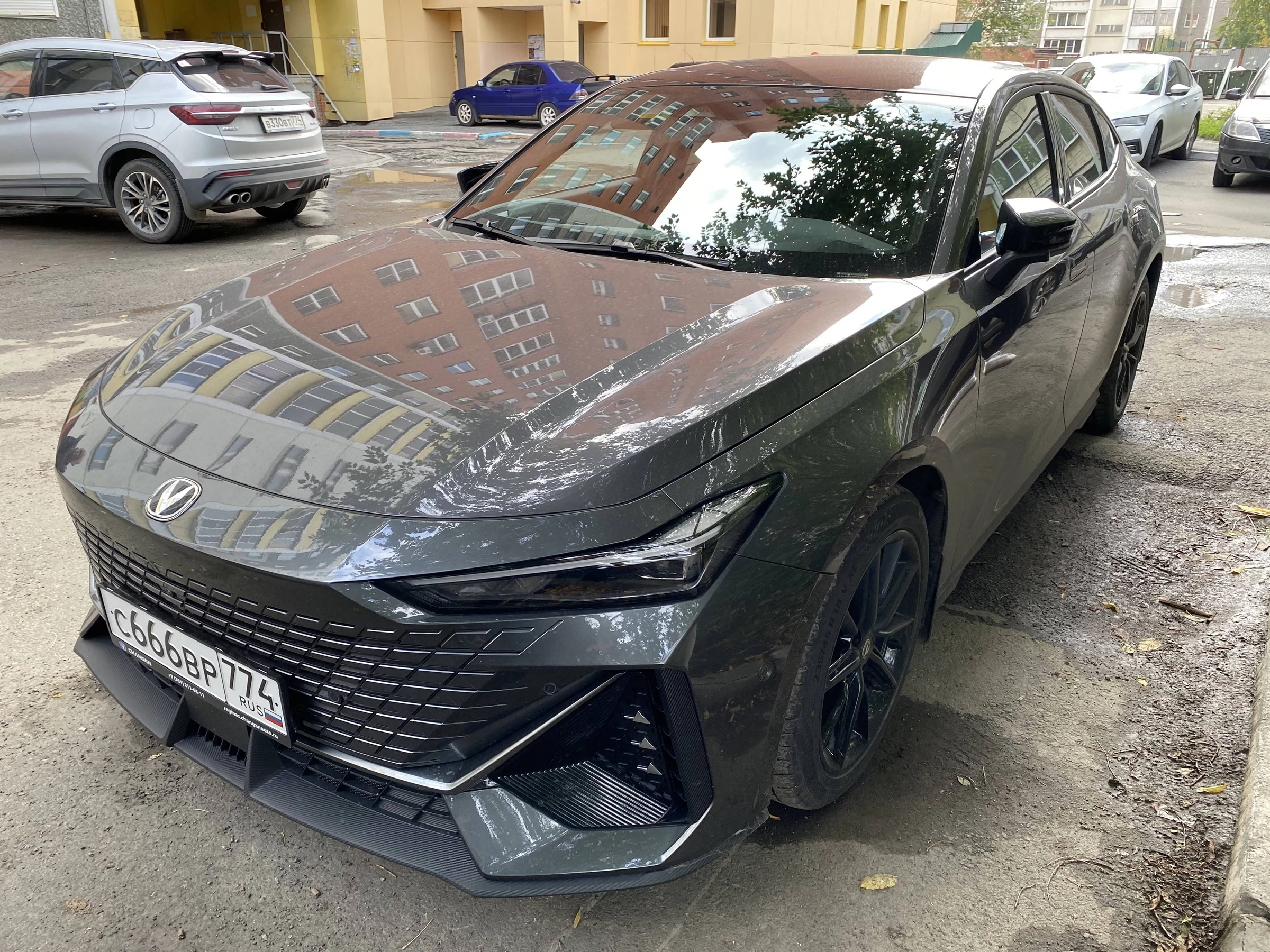 Внешний вид автомобиля — CHANGAN UNI-V