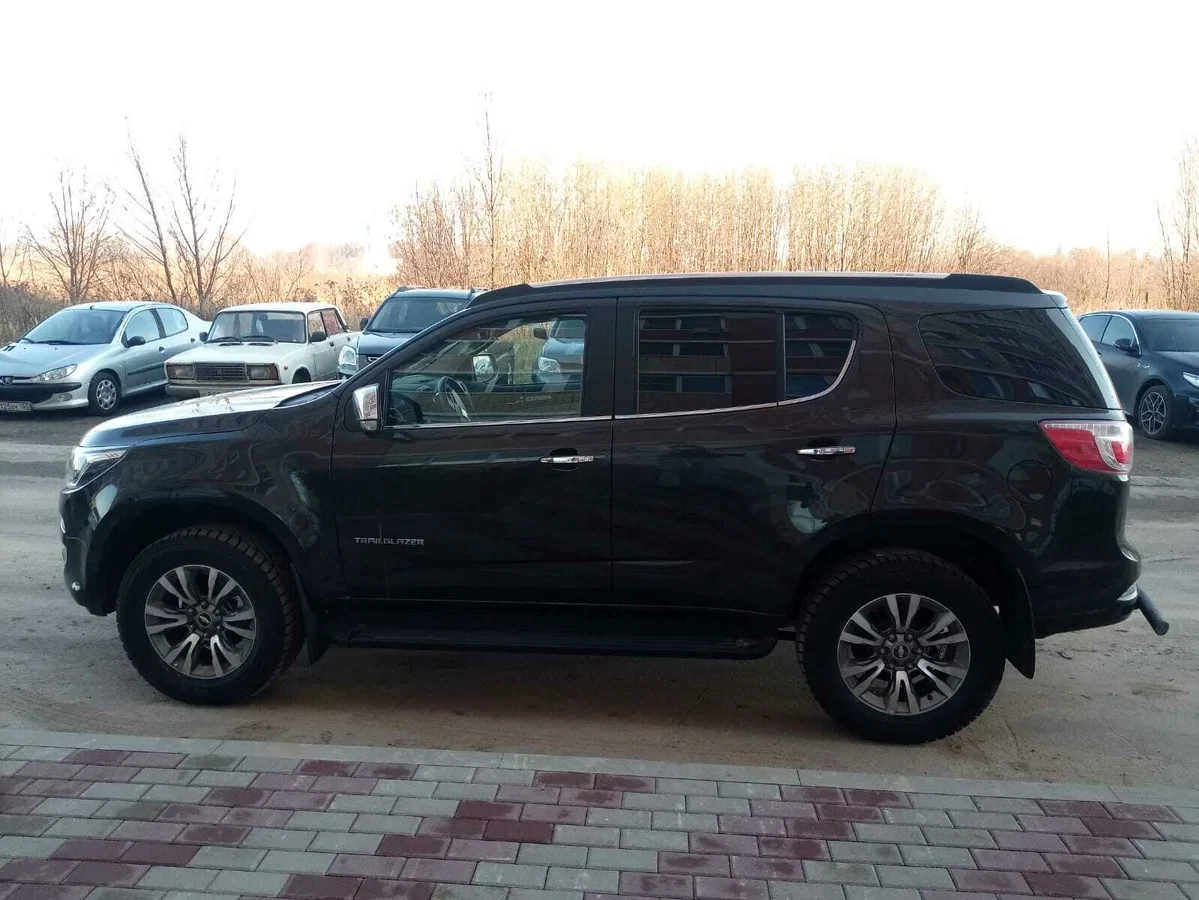 Внешний вид автомобиля — CHEVROLET TRAILBLAZER