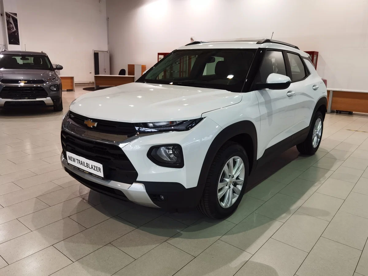Внешний вид автомобиля — CHEVROLET TRAILBLAZER