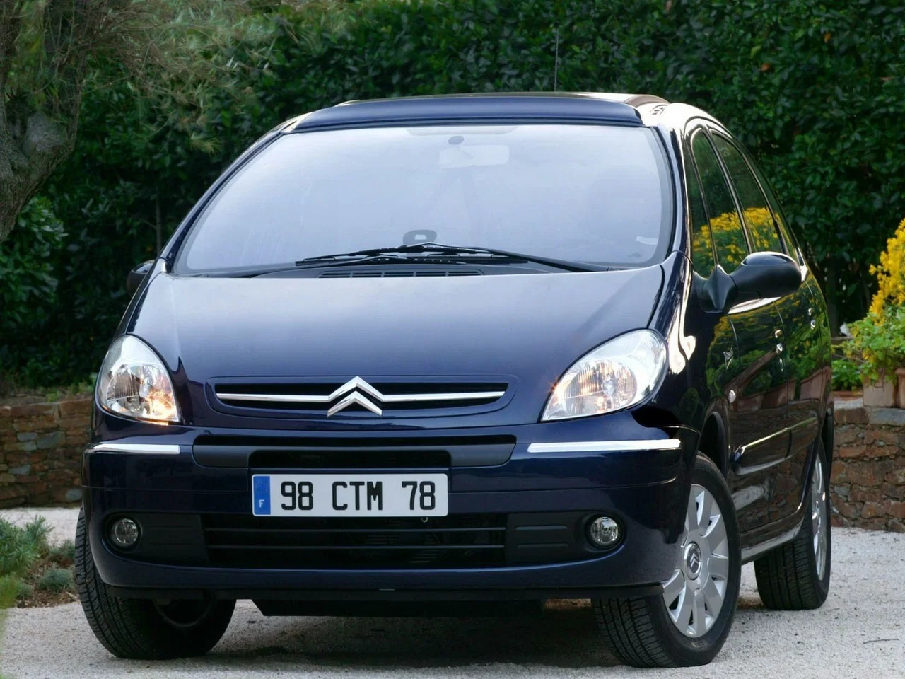Внешний вид автомобиля — CITROEN Xsara Picasso