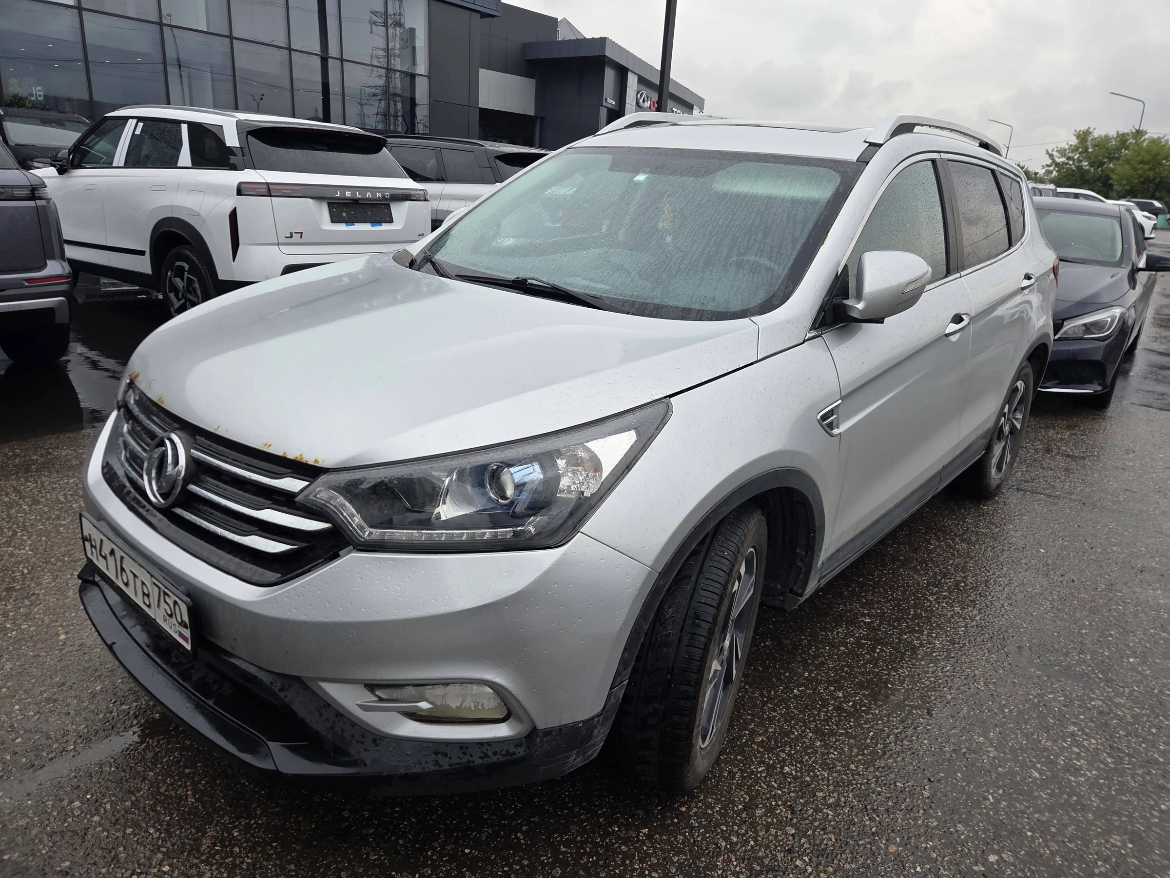 Внешний вид автомобиля — DFM AX7