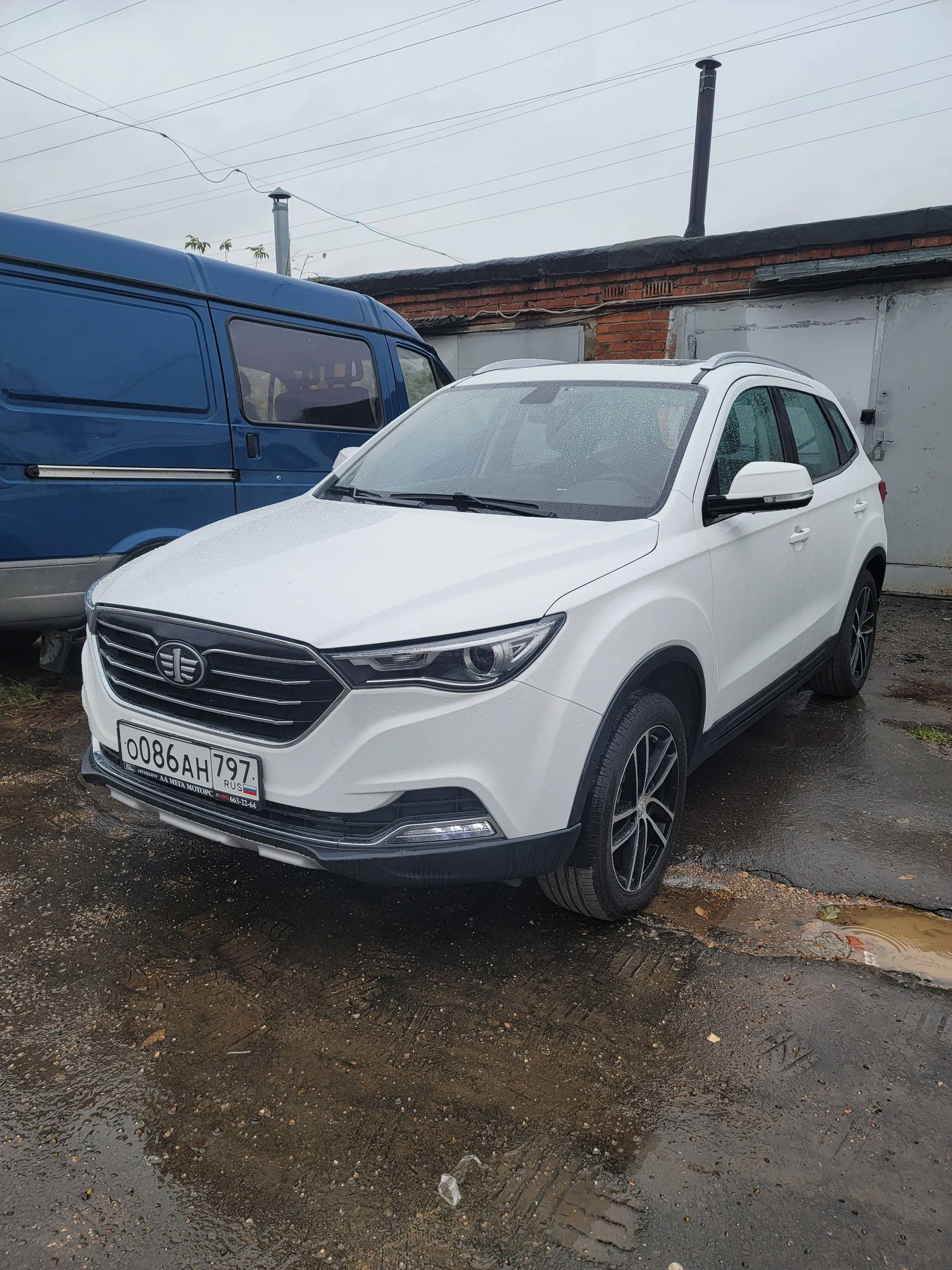Внешний вид автомобиля — FAW BESTURN X40