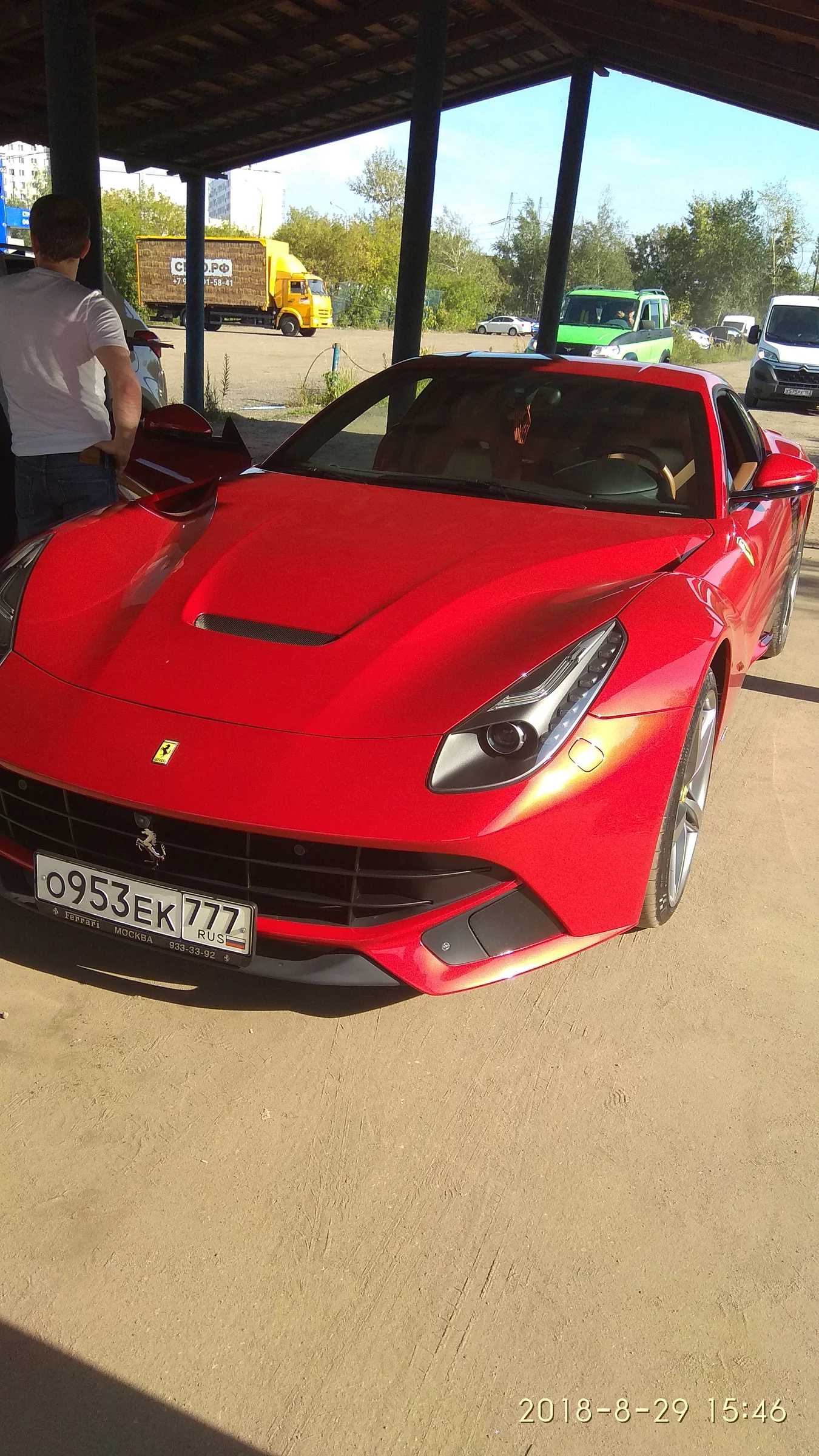 Внешний вид автомобиля — FERRARI F12BERLINETTA