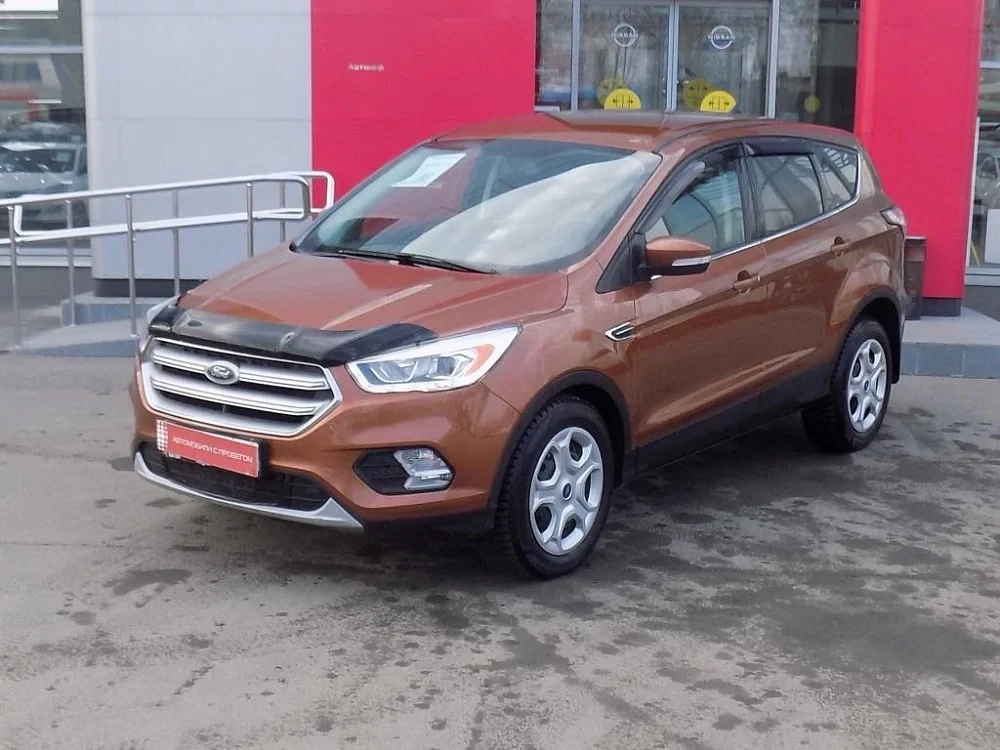 Внешний вид автомобиля — FORD KUGA