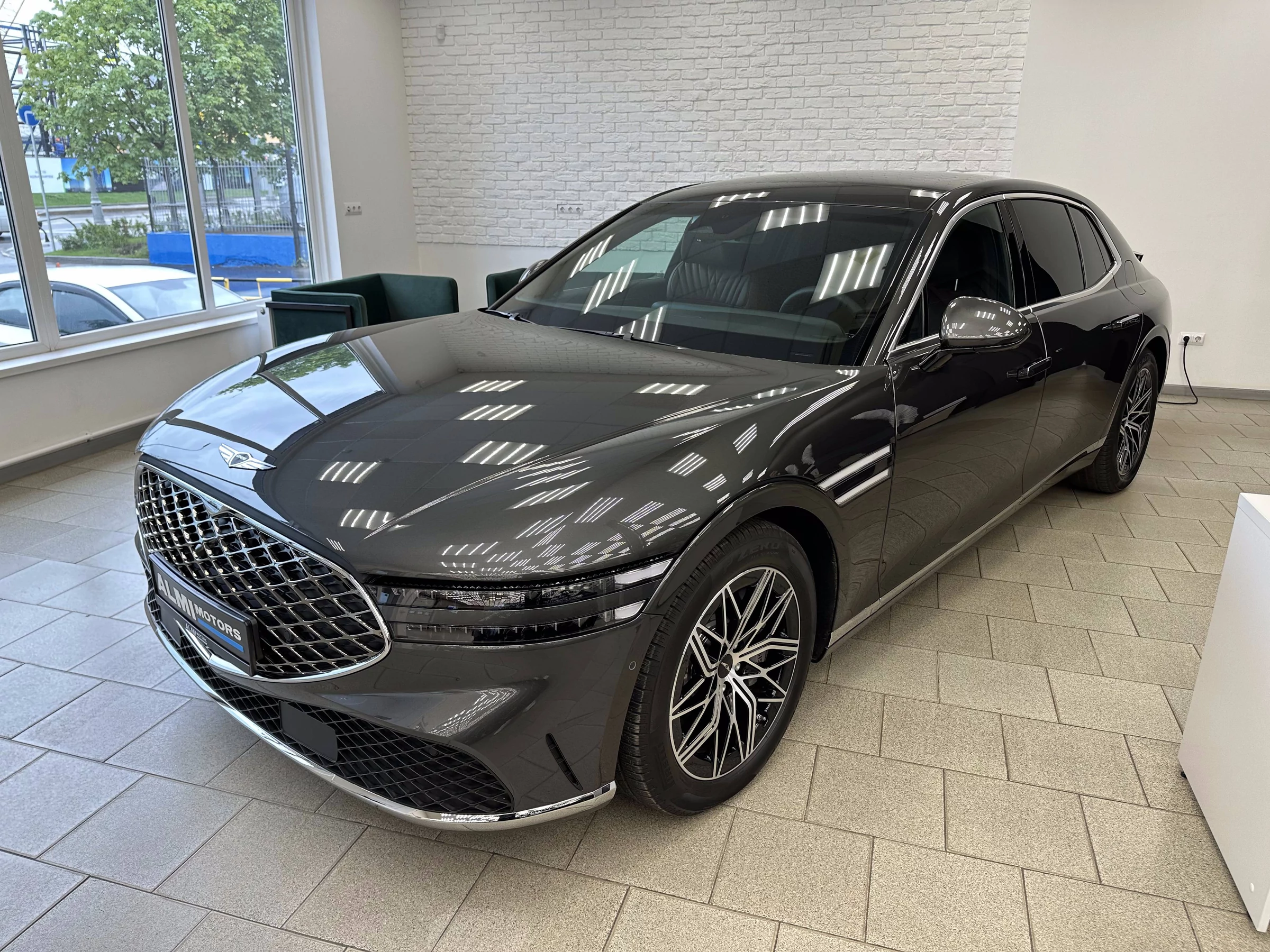 Внешний вид автомобиля — GENESIS G90