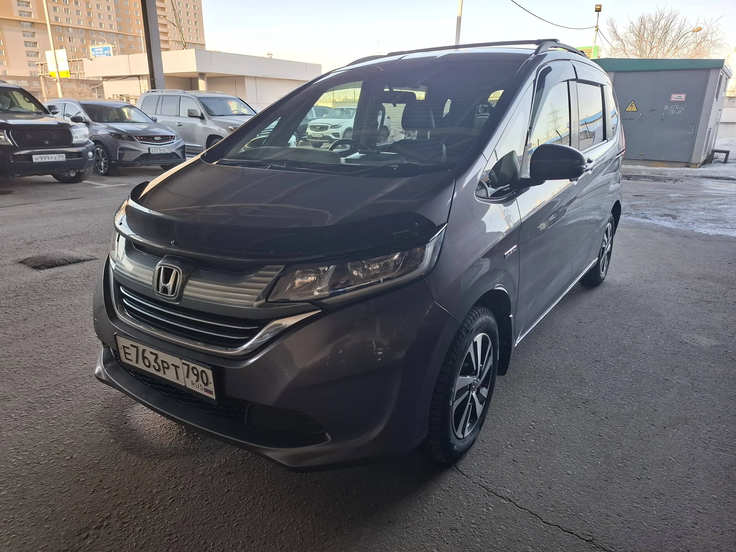 Внешний вид автомобиля — HONDA Freed