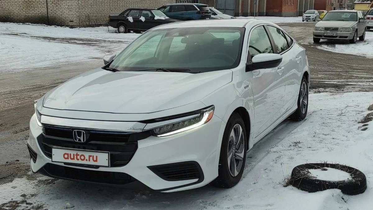 Внешний вид автомобиля — HONDA INSIGHT