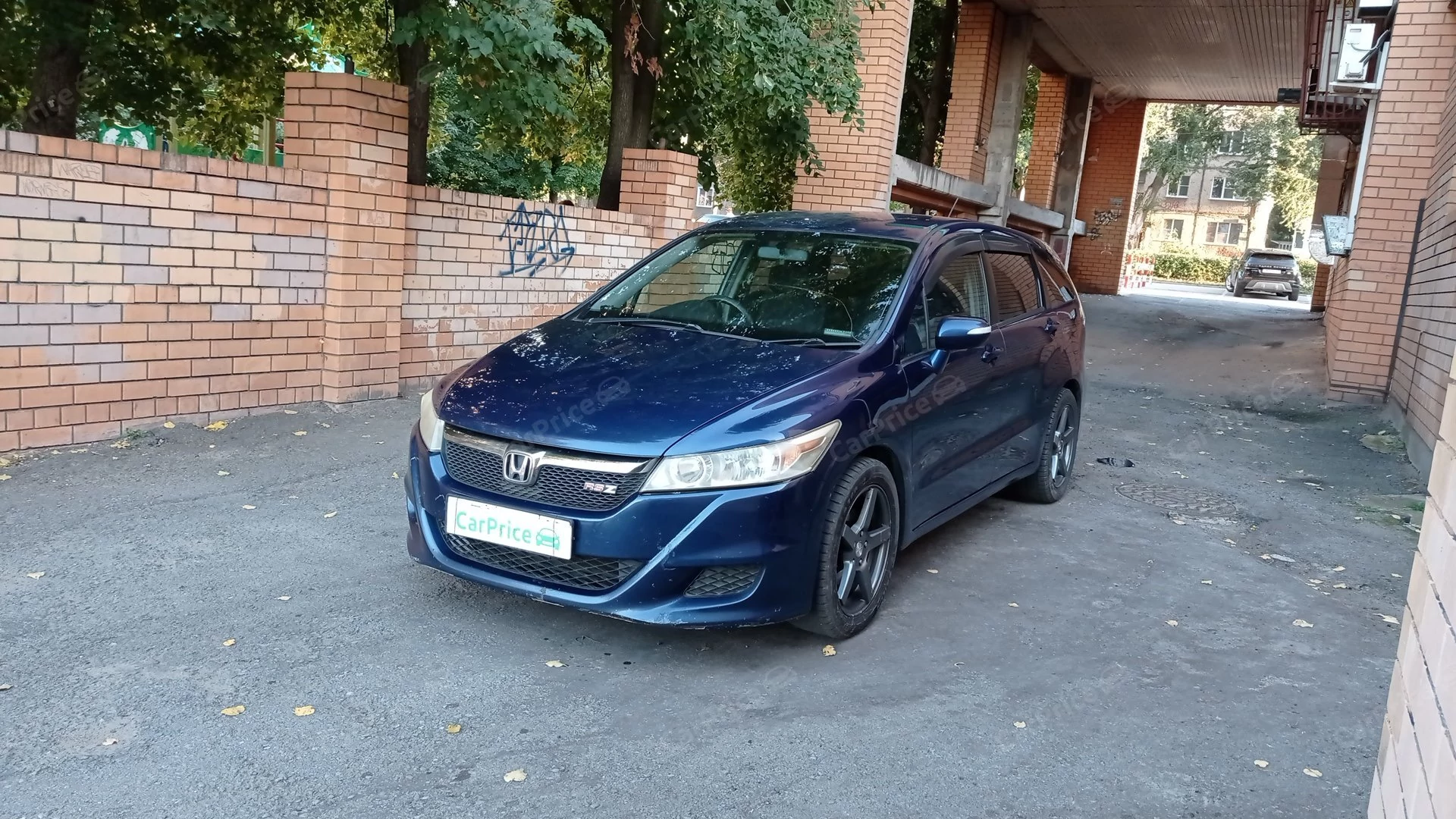 Внешний вид автомобиля — HONDA Stream