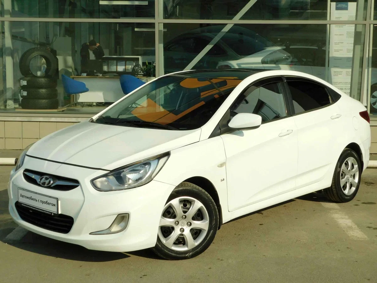 Внешний вид автомобиля — HYUNDAI SOLARIS