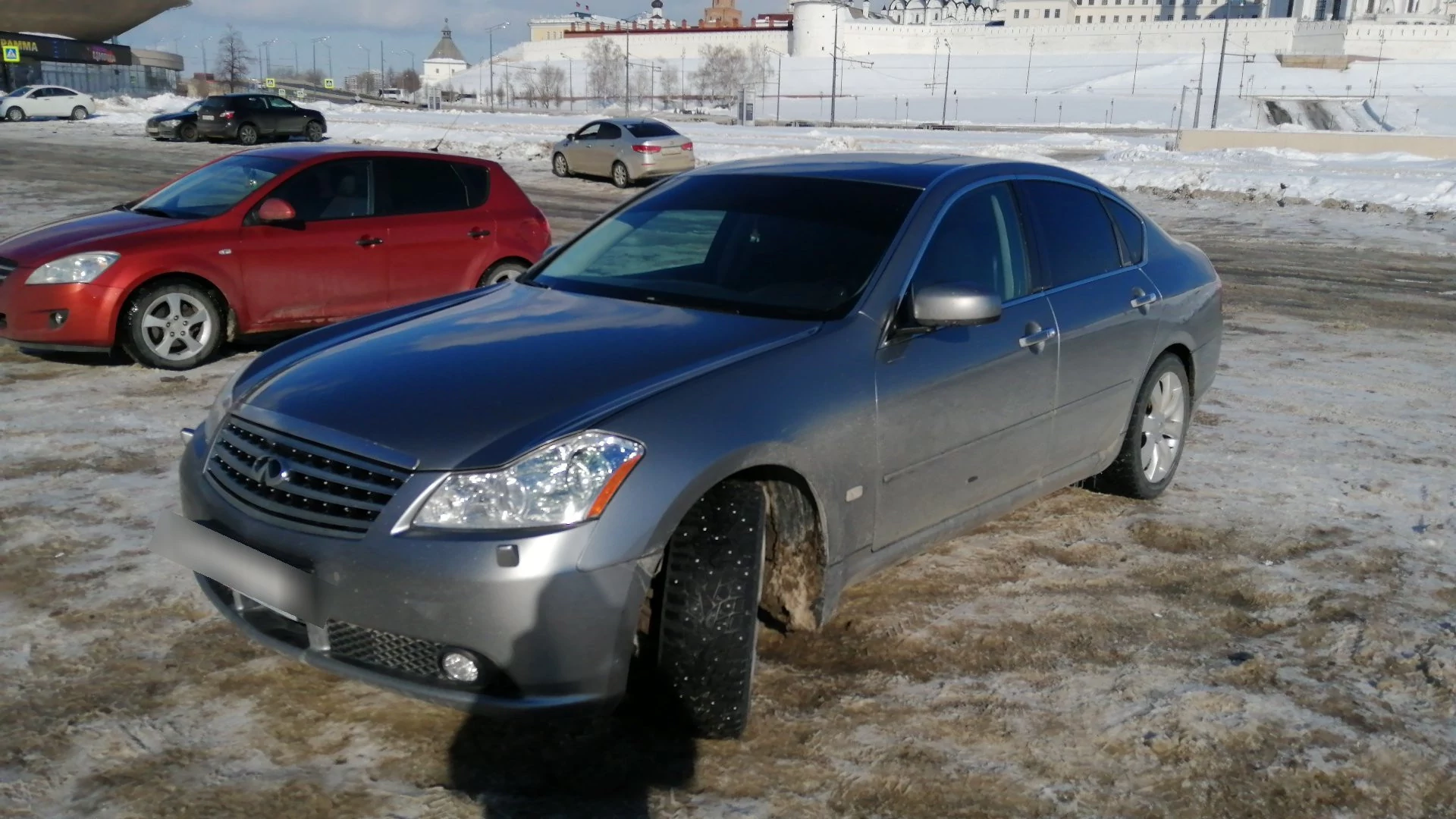 Внешний вид автомобиля — INFINITI M_Q70