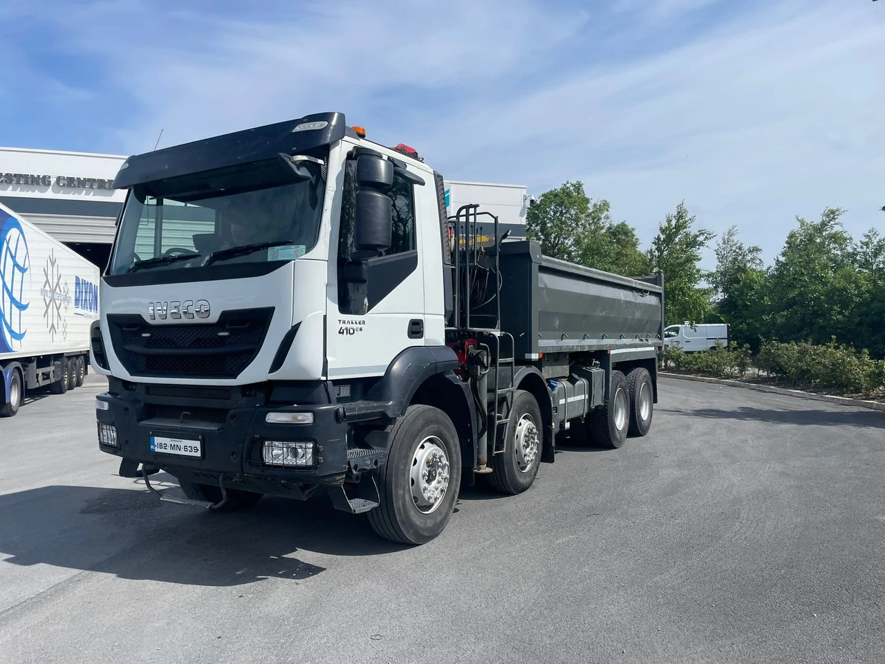 Внешний вид автомобиля — IVECO TRAKKER