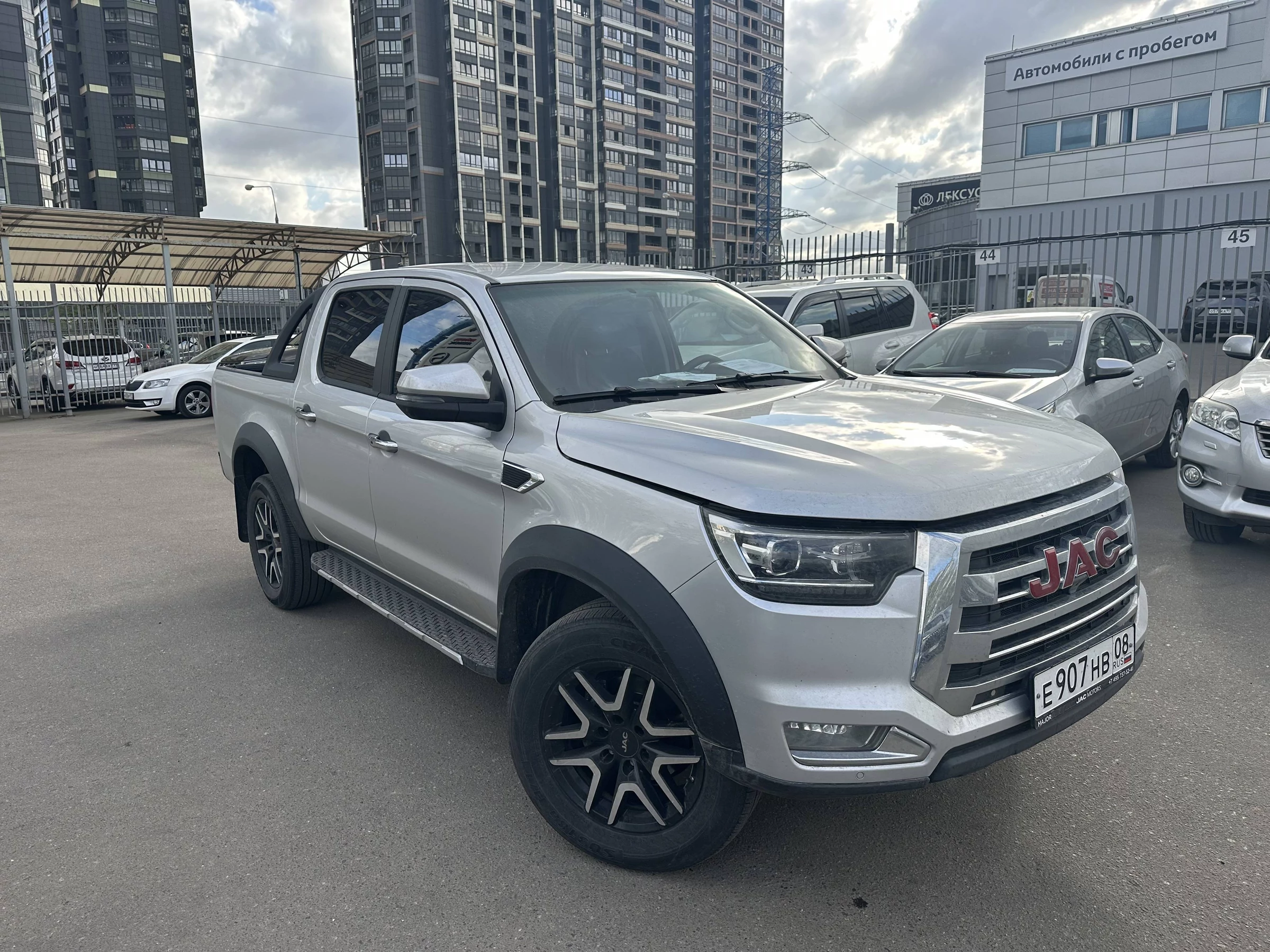 Внешний вид автомобиля — JAC T8 PRO