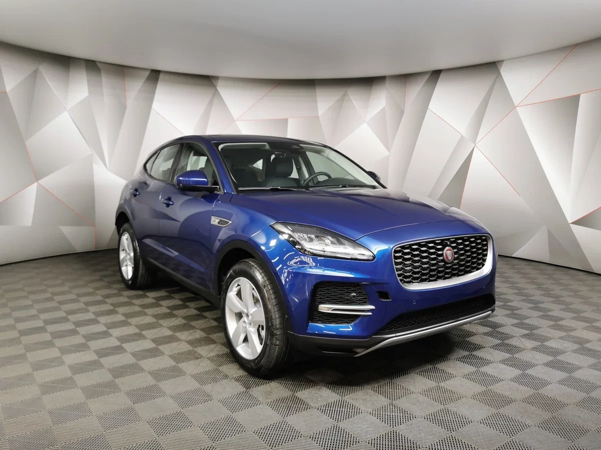Внешний вид автомобиля — JAGUAR E-Pace