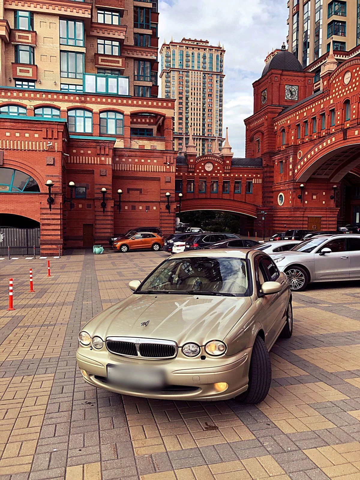 Внешний вид автомобиля — JAGUAR X-TYPE