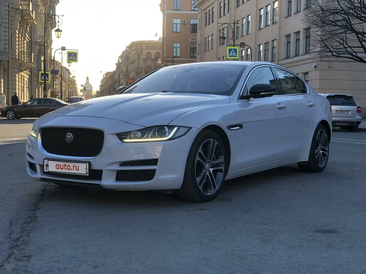 Внешний вид автомобиля — JAGUAR XE