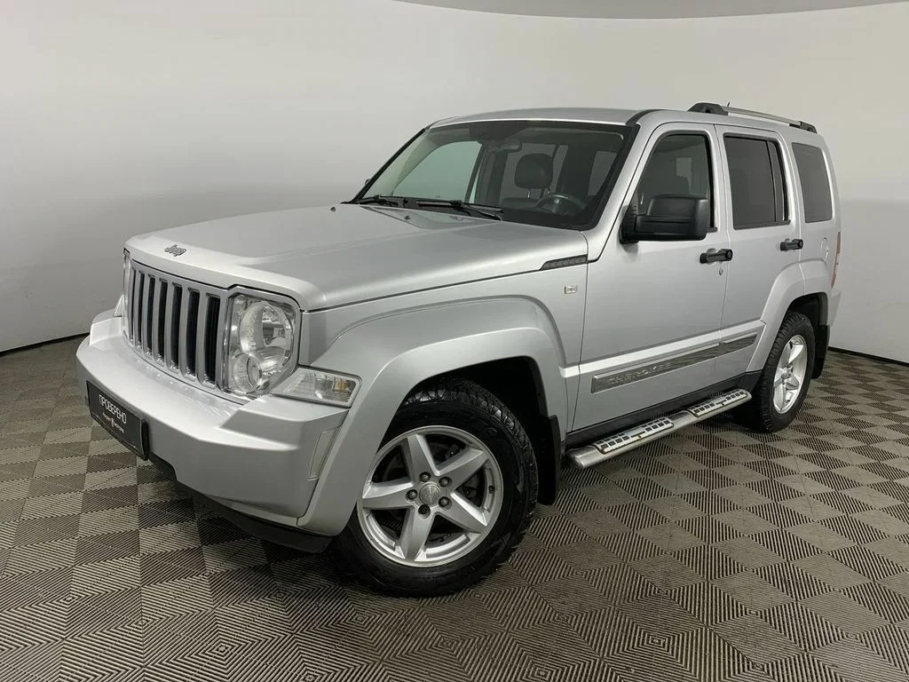 Внешний вид автомобиля — JEEP CHEROKEE
