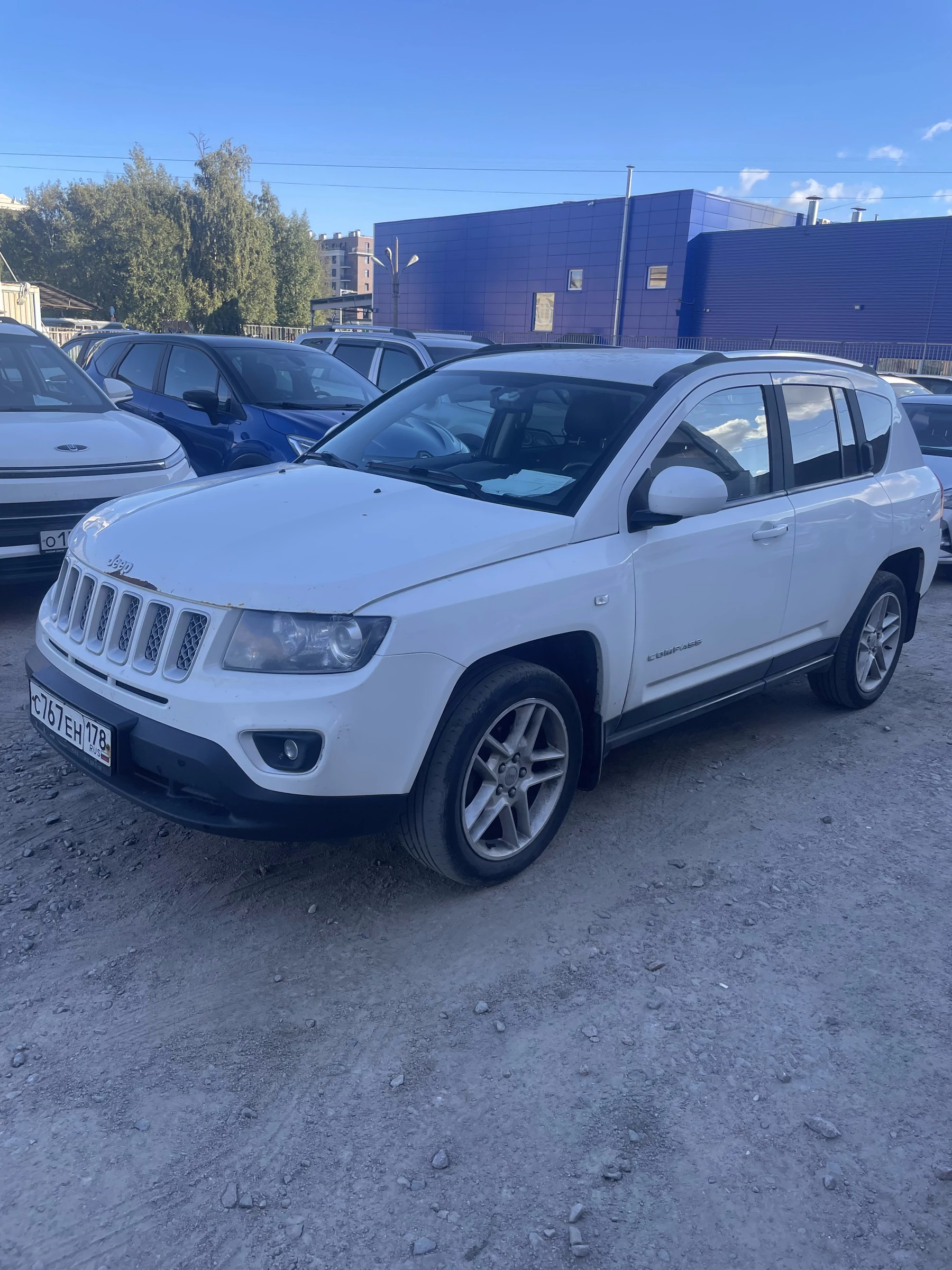 Внешний вид автомобиля — JEEP COMPASS