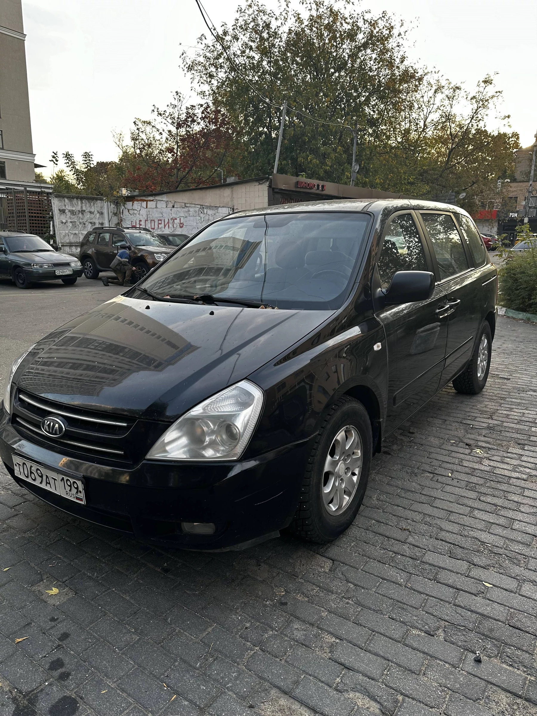 Внешний вид автомобиля — KIA CARNIVAL