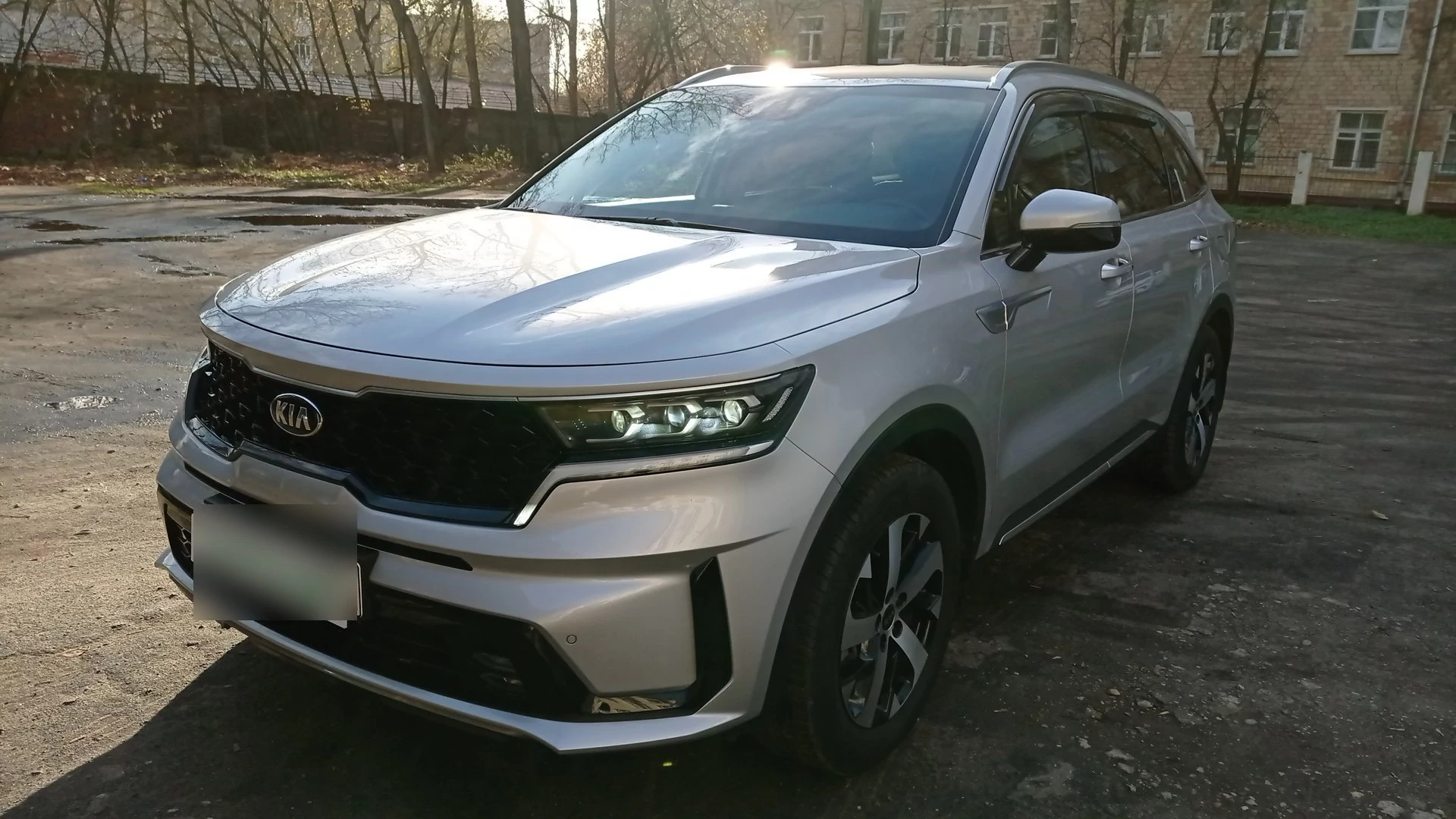 Внешний вид автомобиля — KIA SORENTO