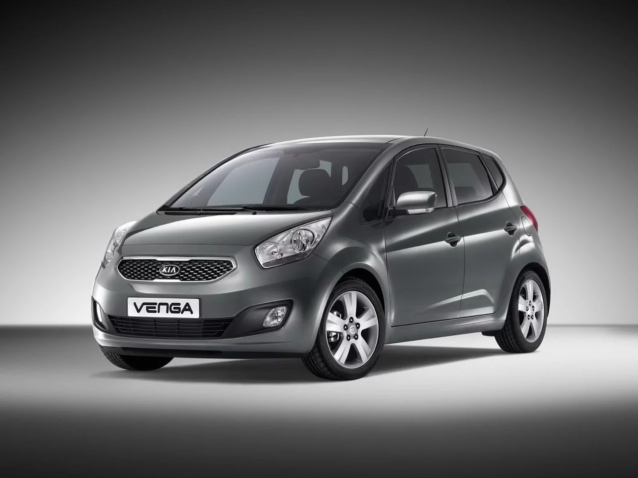 Внешний вид автомобиля — KIA VENGA