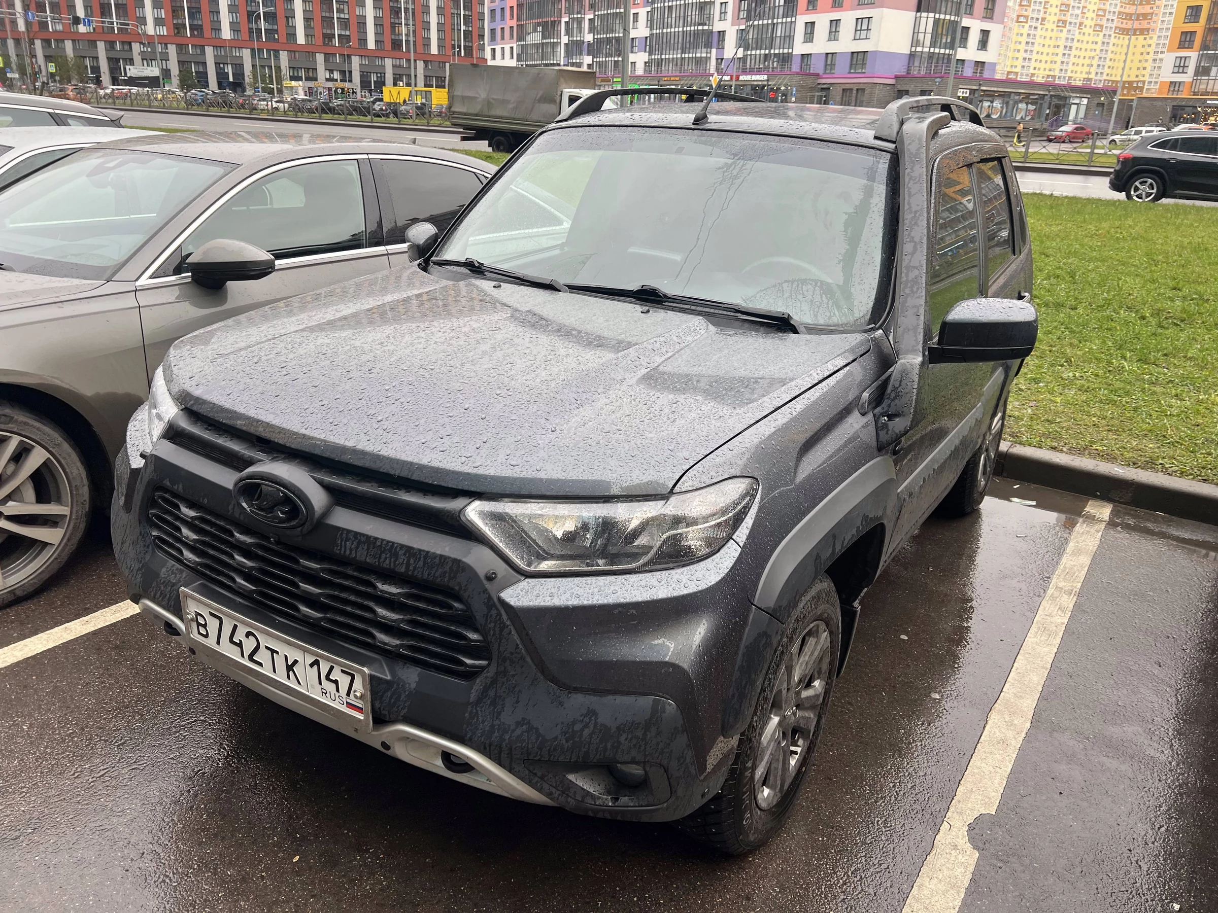 Внешний вид автомобиля — LADA 2123