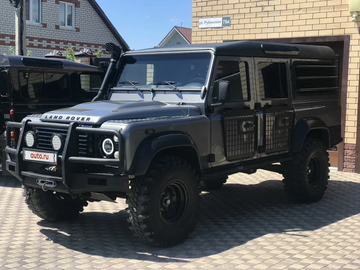Внешний вид автомобиля — LAND ROVER DEFENDER