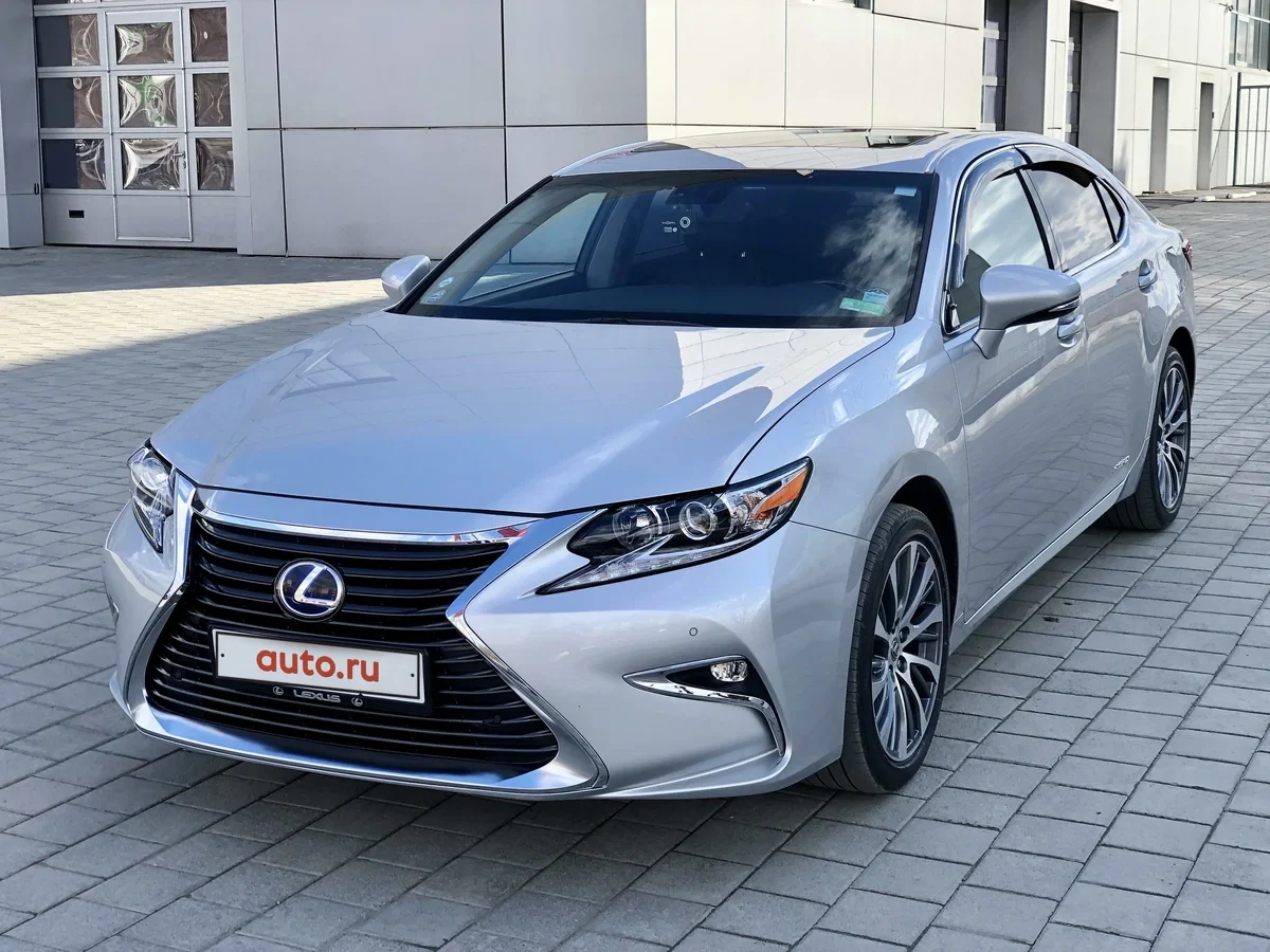 Внешний вид автомобиля — LEXUS ES