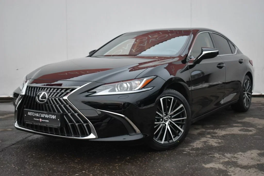 Внешний вид автомобиля — LEXUS ES