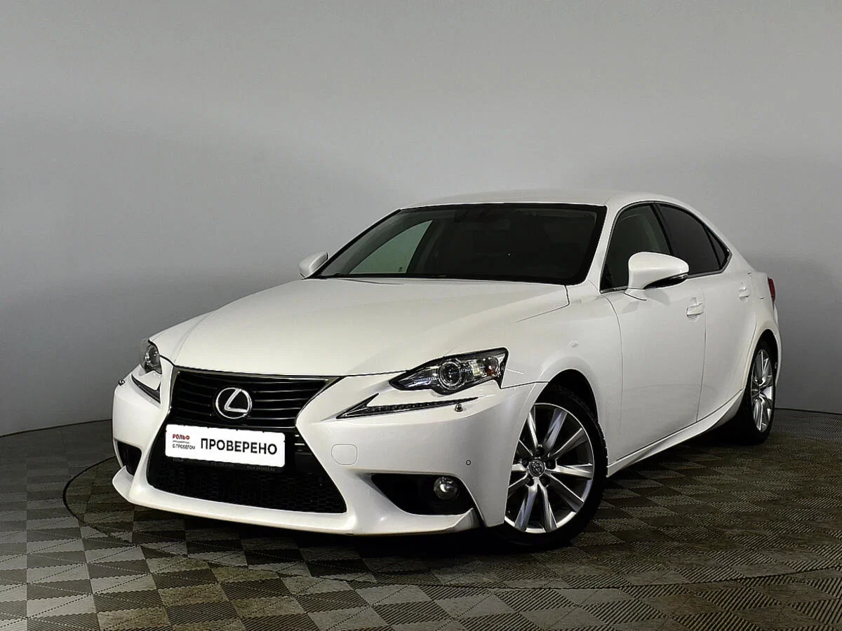 Внешний вид автомобиля — LEXUS IS