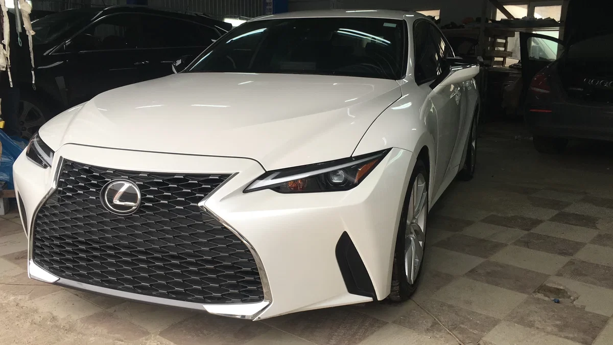 Внешний вид автомобиля — LEXUS IS