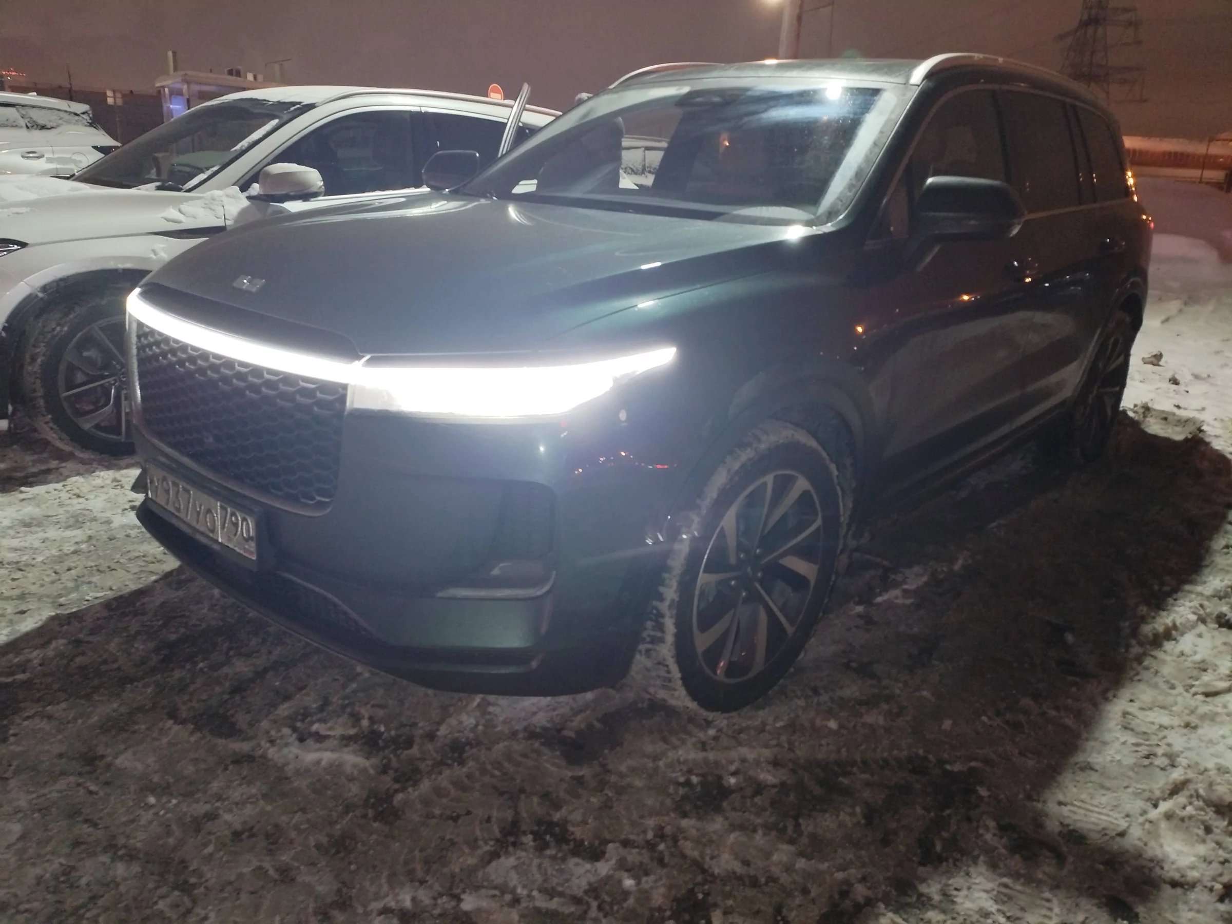 Внешний вид автомобиля — LI ONE