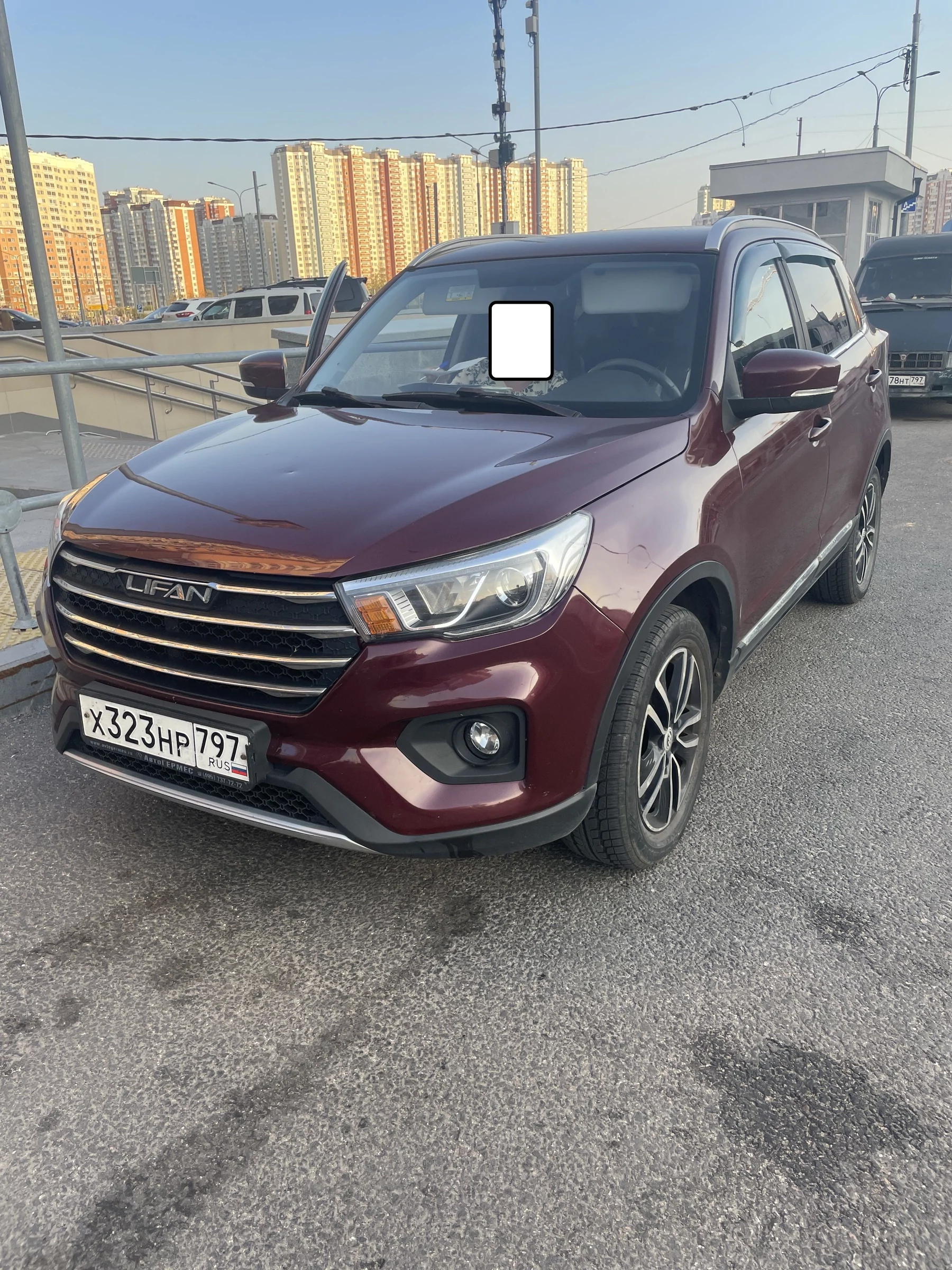 Внешний вид автомобиля — LIFAN X70