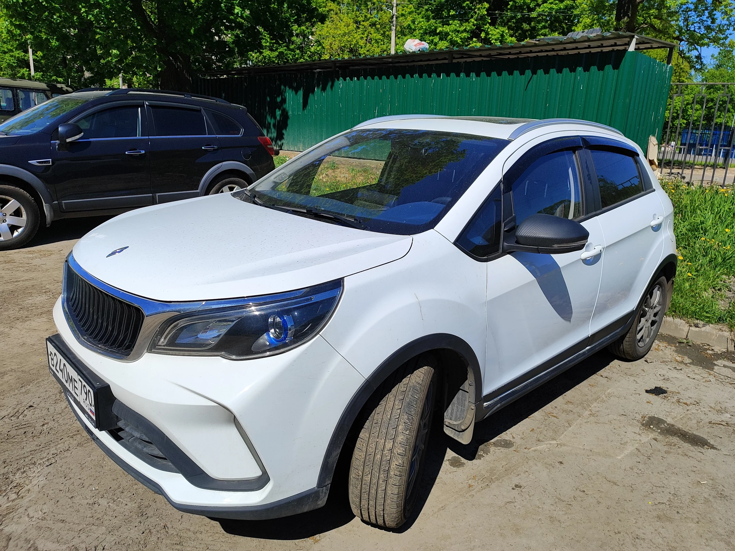 Внешний вид автомобиля — LIVAN X3 PRO