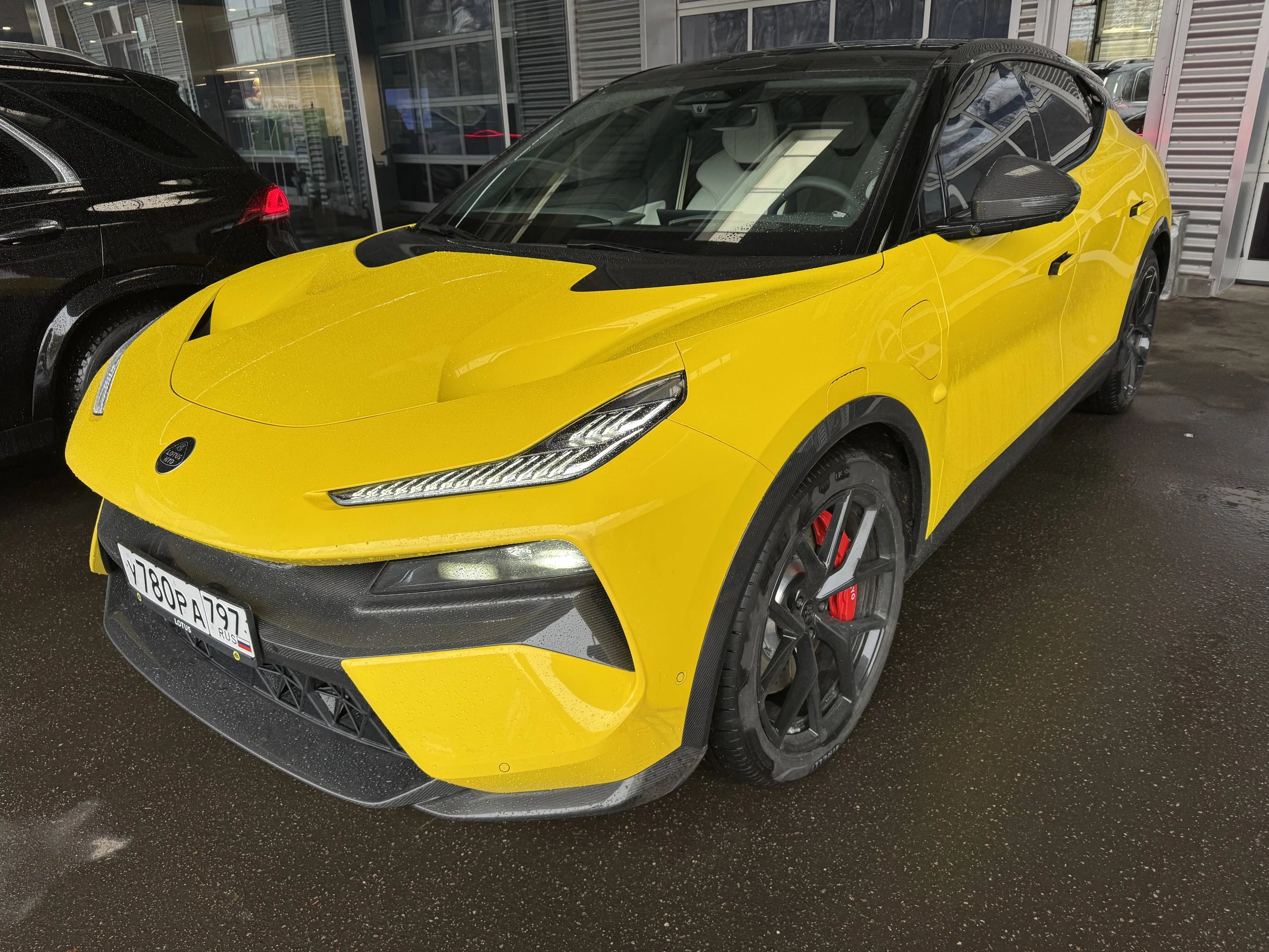 Внешний вид автомобиля — LOTUS ELETRE