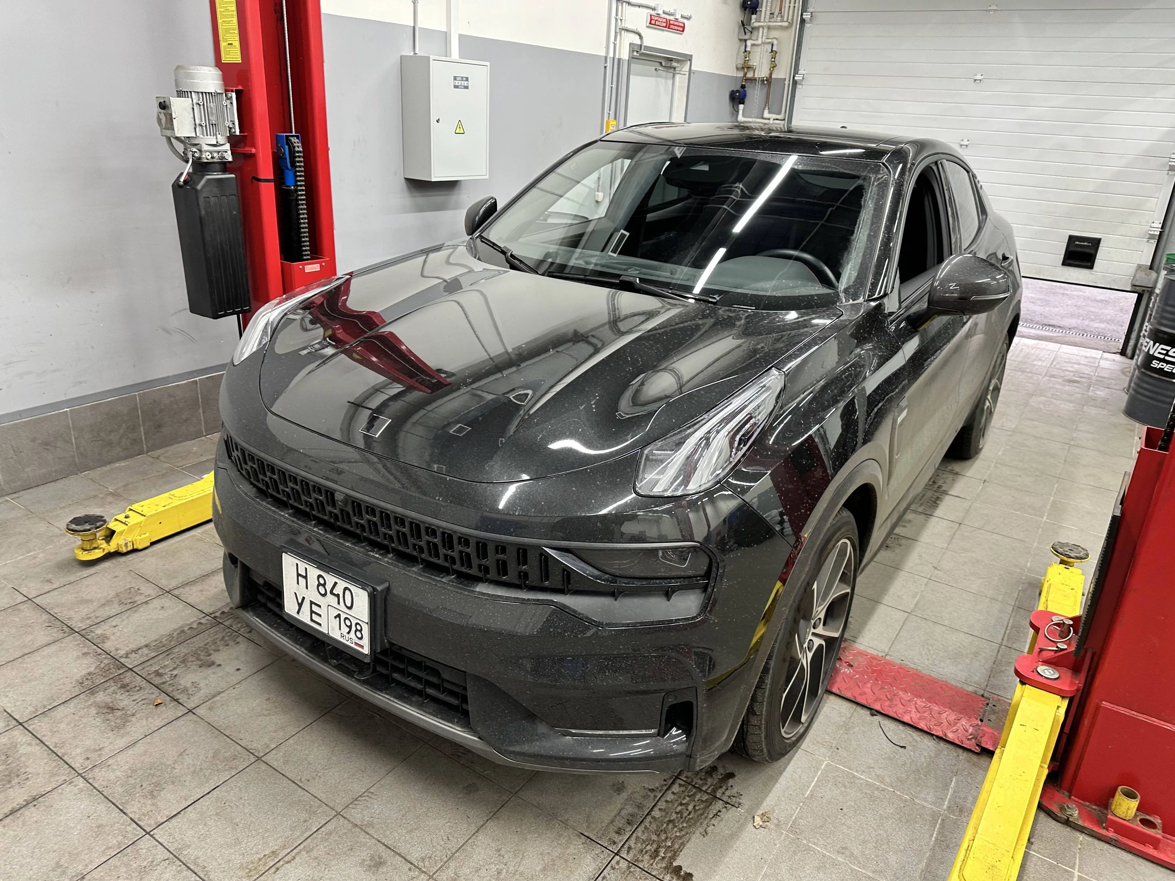 Внешний вид автомобиля — LYNK 05